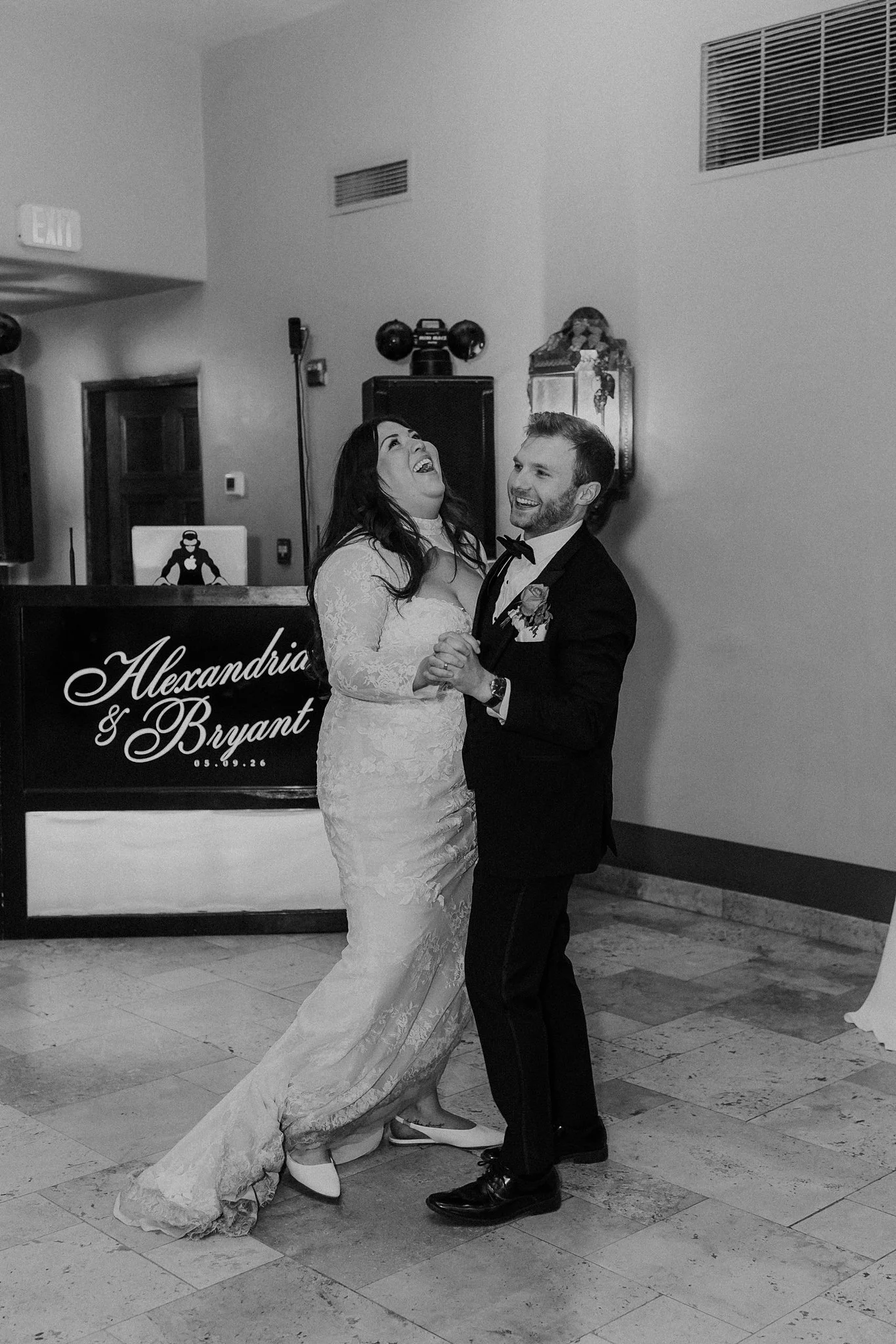 Alicia+lucia+photography+-+santa+fe+wedding+-+la+fonda+wedding+-+santa+fe+plaza+wedding_0155.jpg