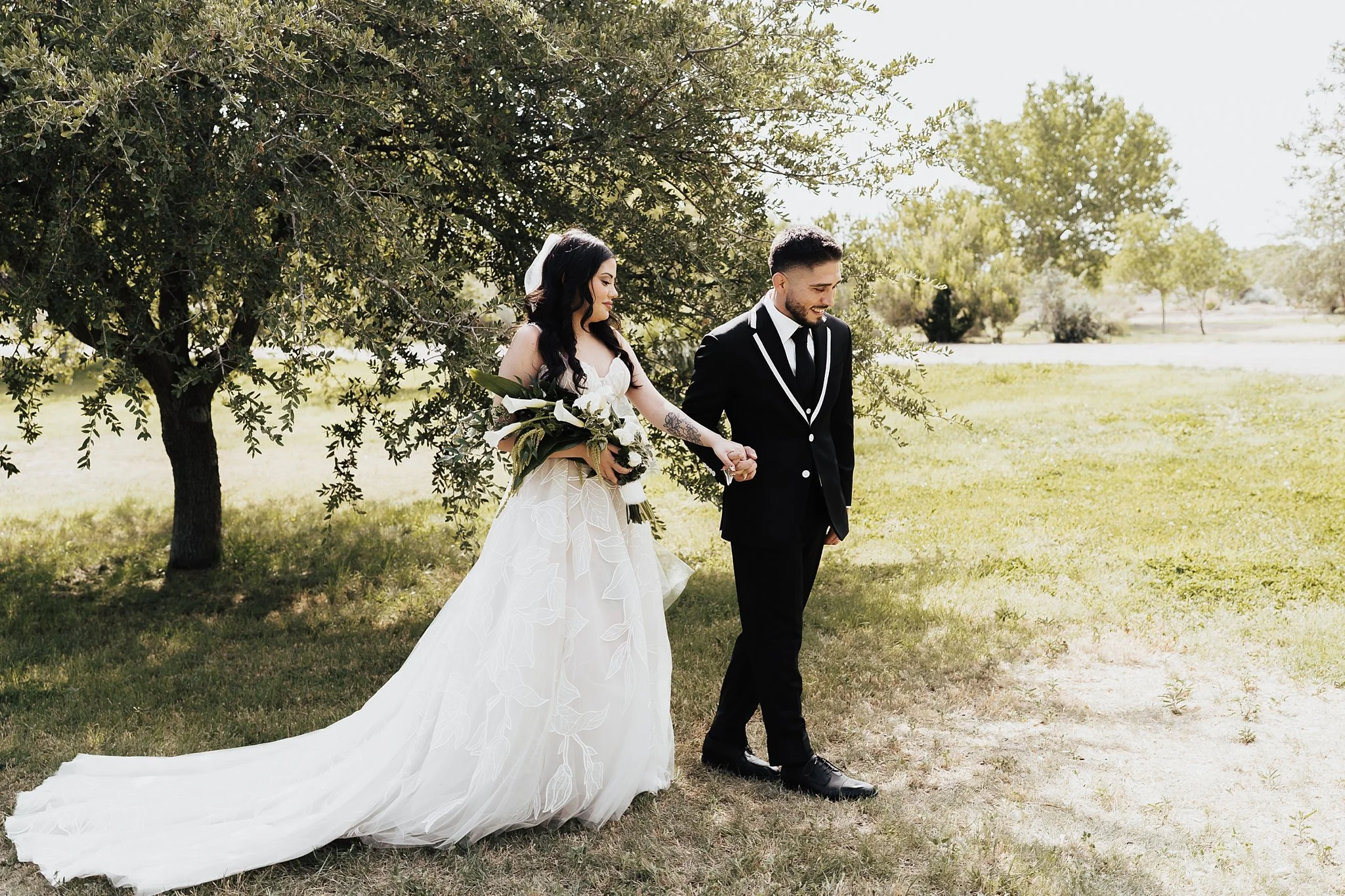 Alicia+lucia+photography+-+backyard+wedding+-+destination+wedding+-+southwest+wedding_0032.jpg