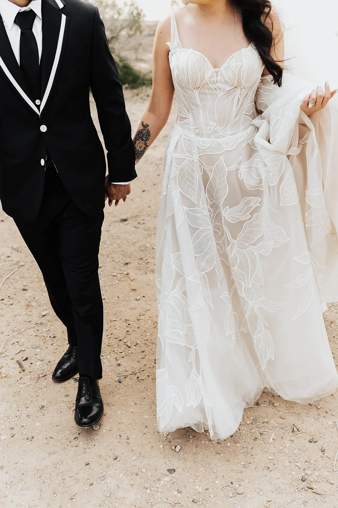 Alicia+lucia+photography+-+backyard+wedding+-+destination+wedding+-+southwest+wedding_0062.jpg