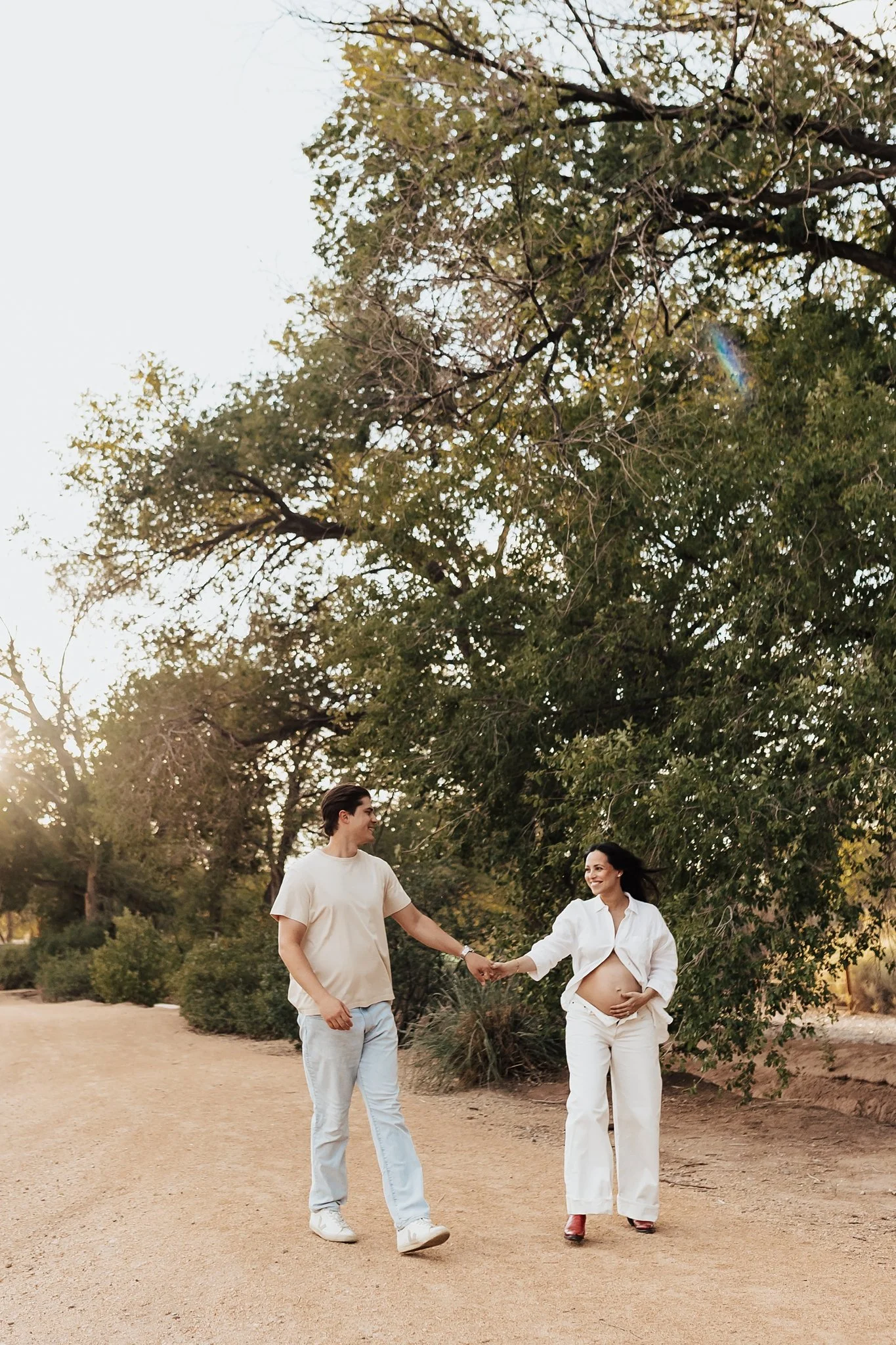 Alicia+lucia+photography+-+maternity+session+-+desert+maternity+-+southwest+maternity_0020.jpg