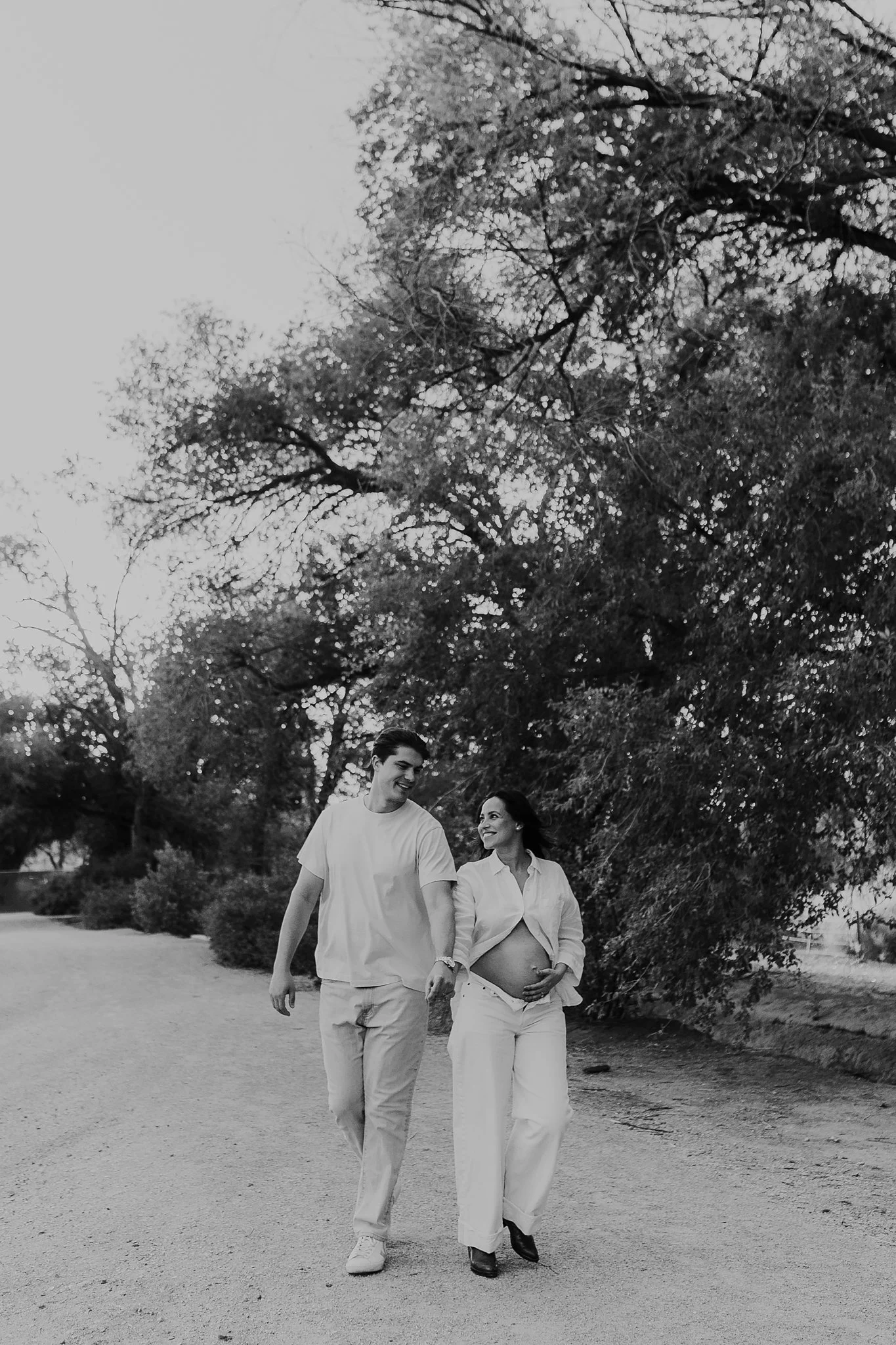 Alicia+lucia+photography+-+maternity+session+-+desert+maternity+-+southwest+maternity_0021.jpg