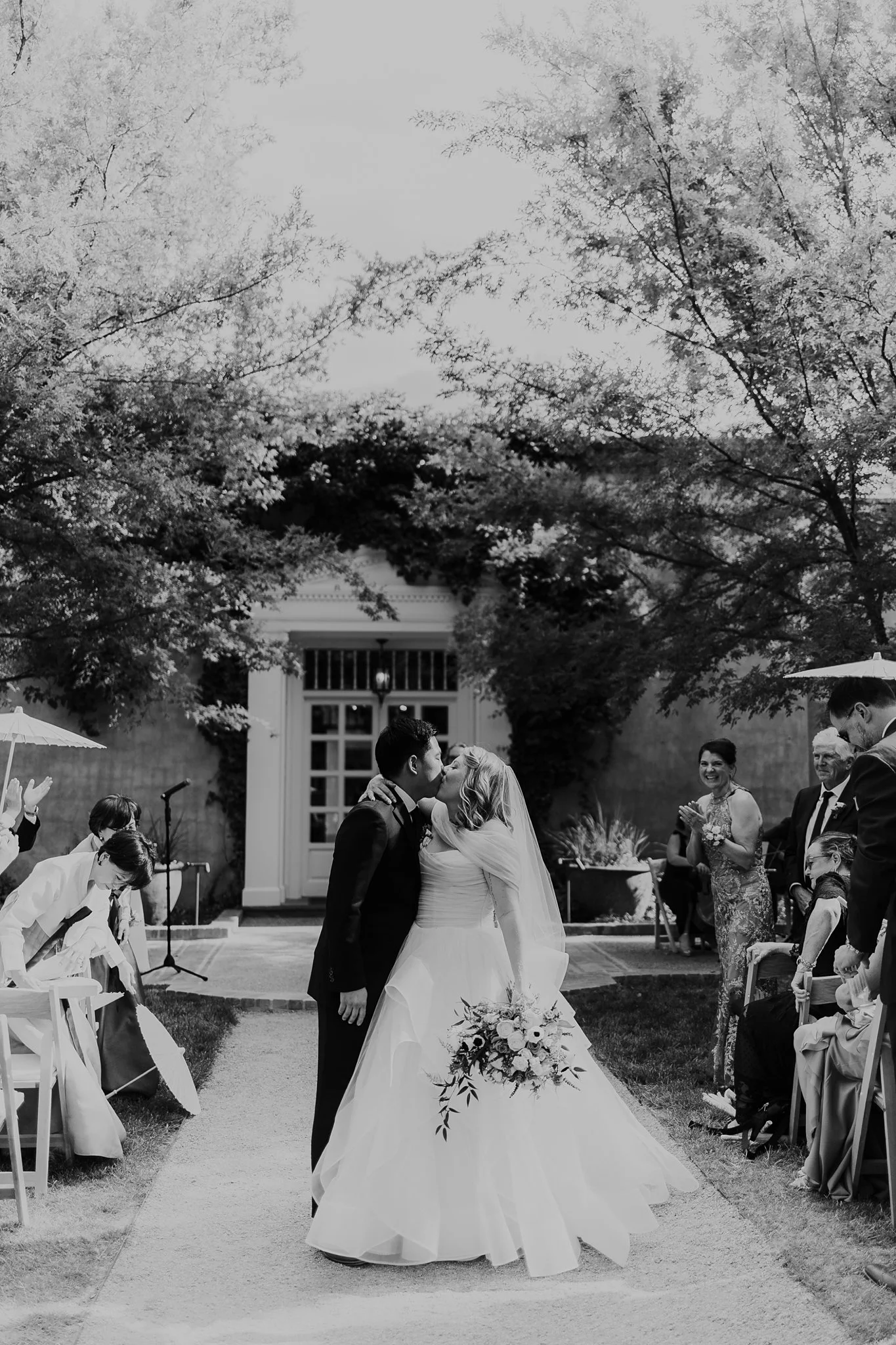 Alicia+lucia+photography+-+los+poblanos+wedding+-+farm+wedding+-+los+poblanos+farm_0116.jpg