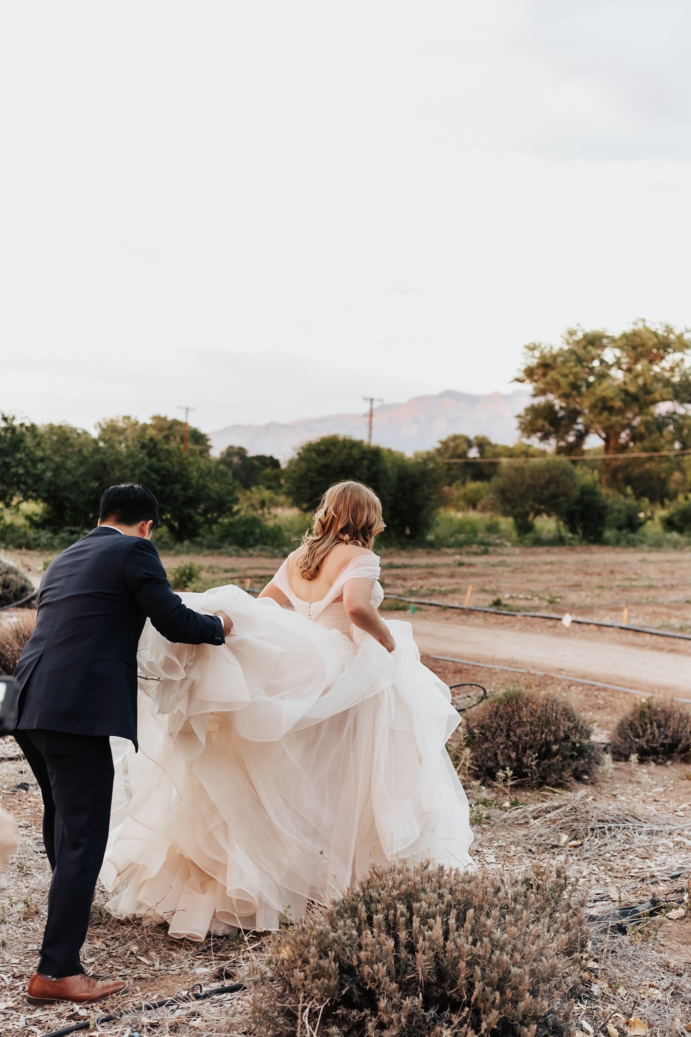 Alicia+lucia+photography+-+los+poblanos+wedding+-+farm+wedding+-+los+poblanos+farm_0155.jpg
