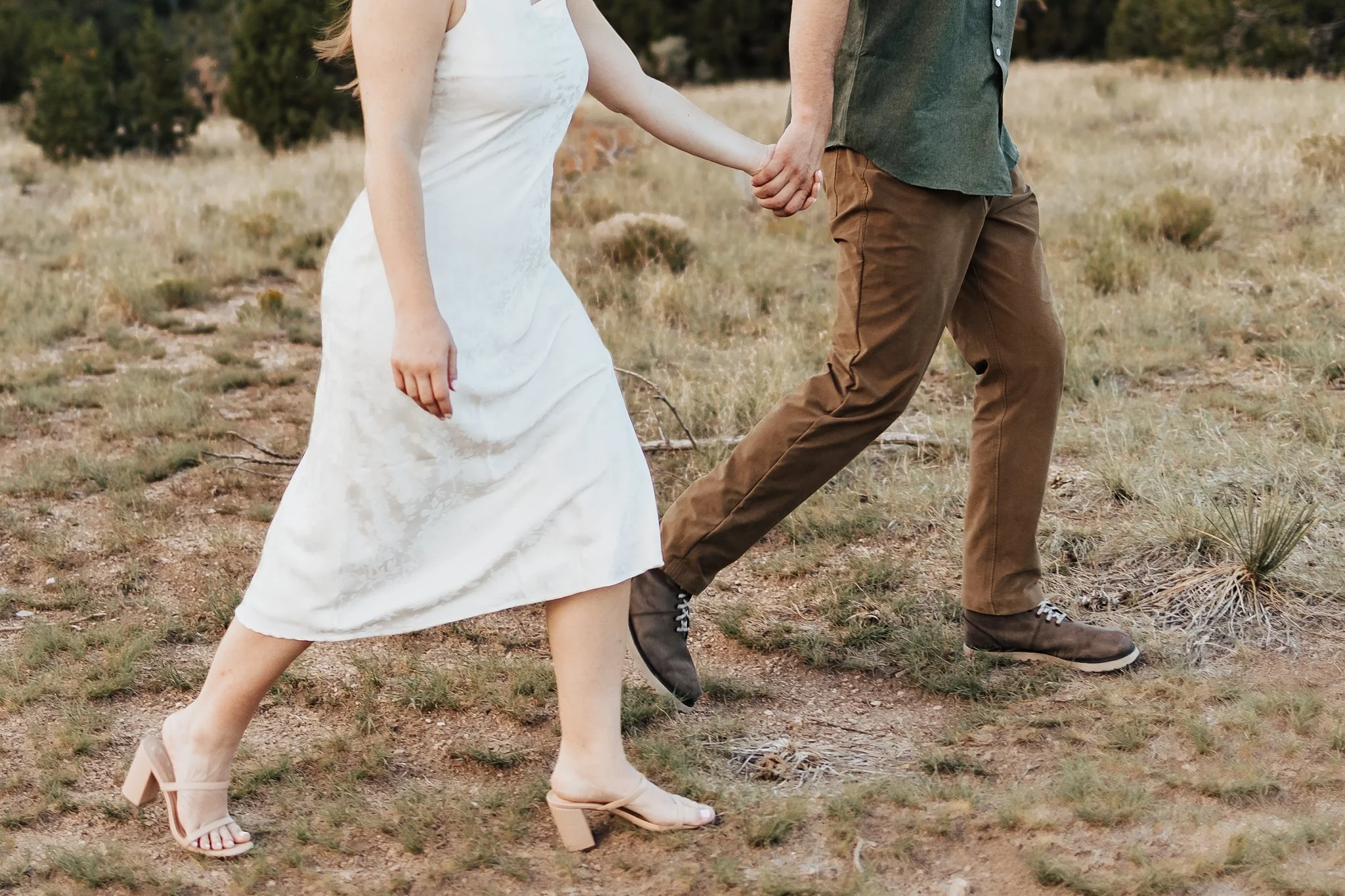 Alicia+lucia+photography+-+ldesert+engagement+-+southwest+engagement+-+albuquerque+engagement_0042.jpg