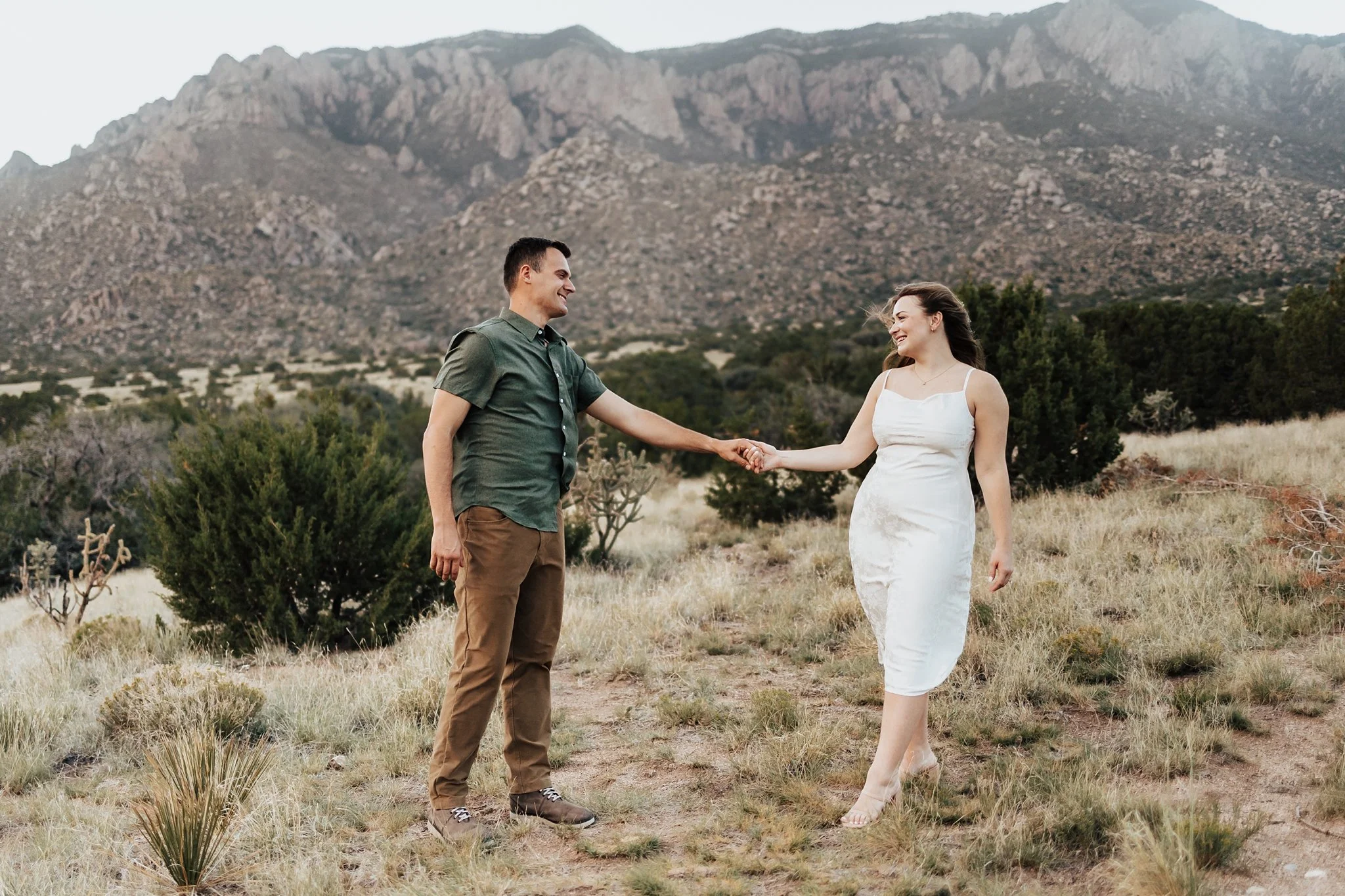 Alicia+lucia+photography+-+ldesert+engagement+-+southwest+engagement+-+albuquerque+engagement_0057.jpg