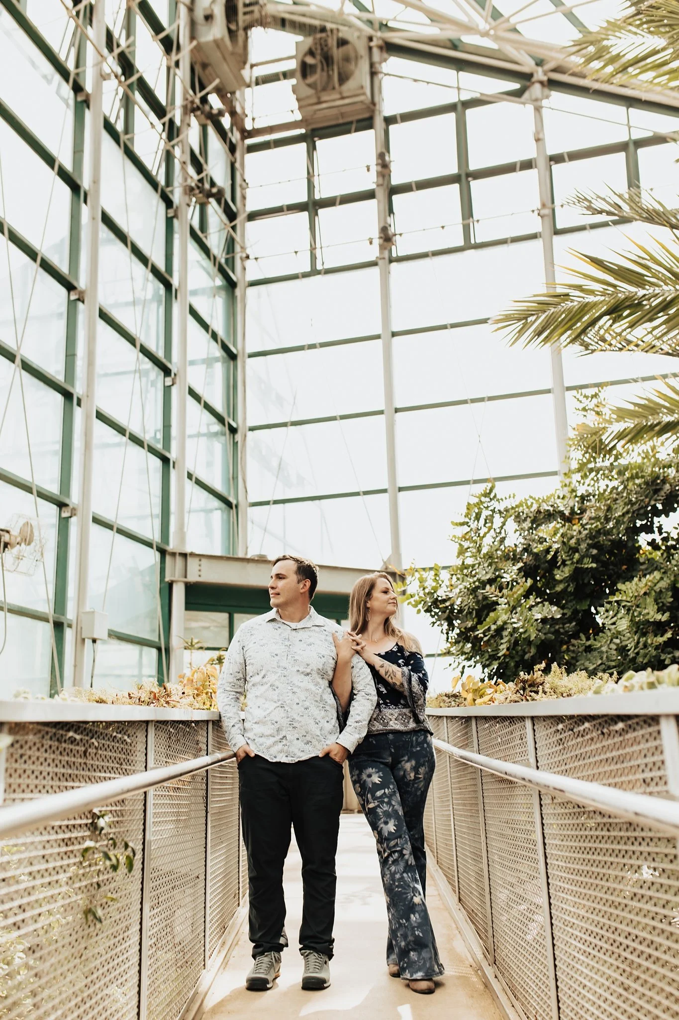 Alicia+lucia+photography+-+botanic-garden+-+botanic-garden-engagement+-+albuquerque-engagement_0002.jpg