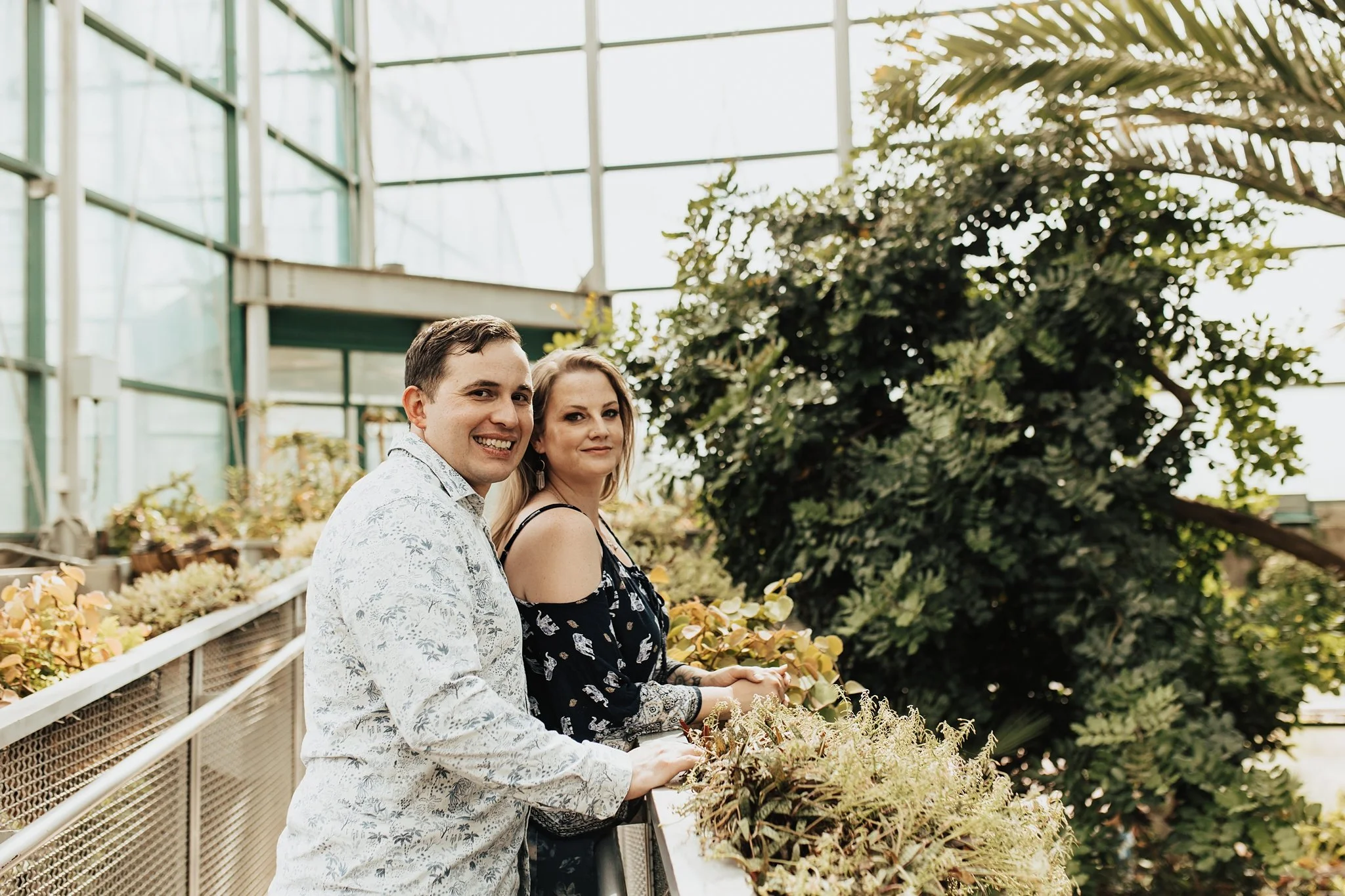 Alicia+lucia+photography+-+botanic-garden+-+botanic-garden-engagement+-+albuquerque-engagement_0004.jpg