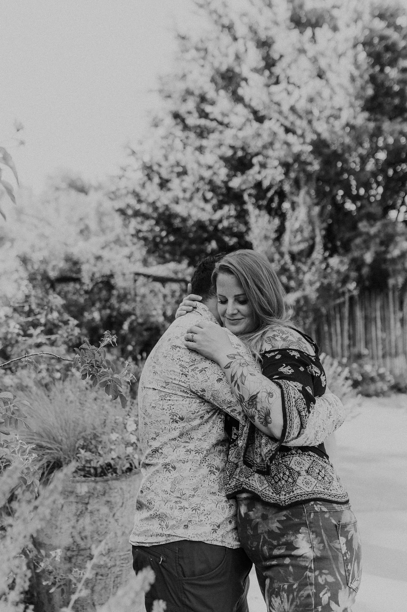 Alicia+lucia+photography+-+botanic-garden+-+botanic-garden-engagement+-+albuquerque-engagement_0030.jpg