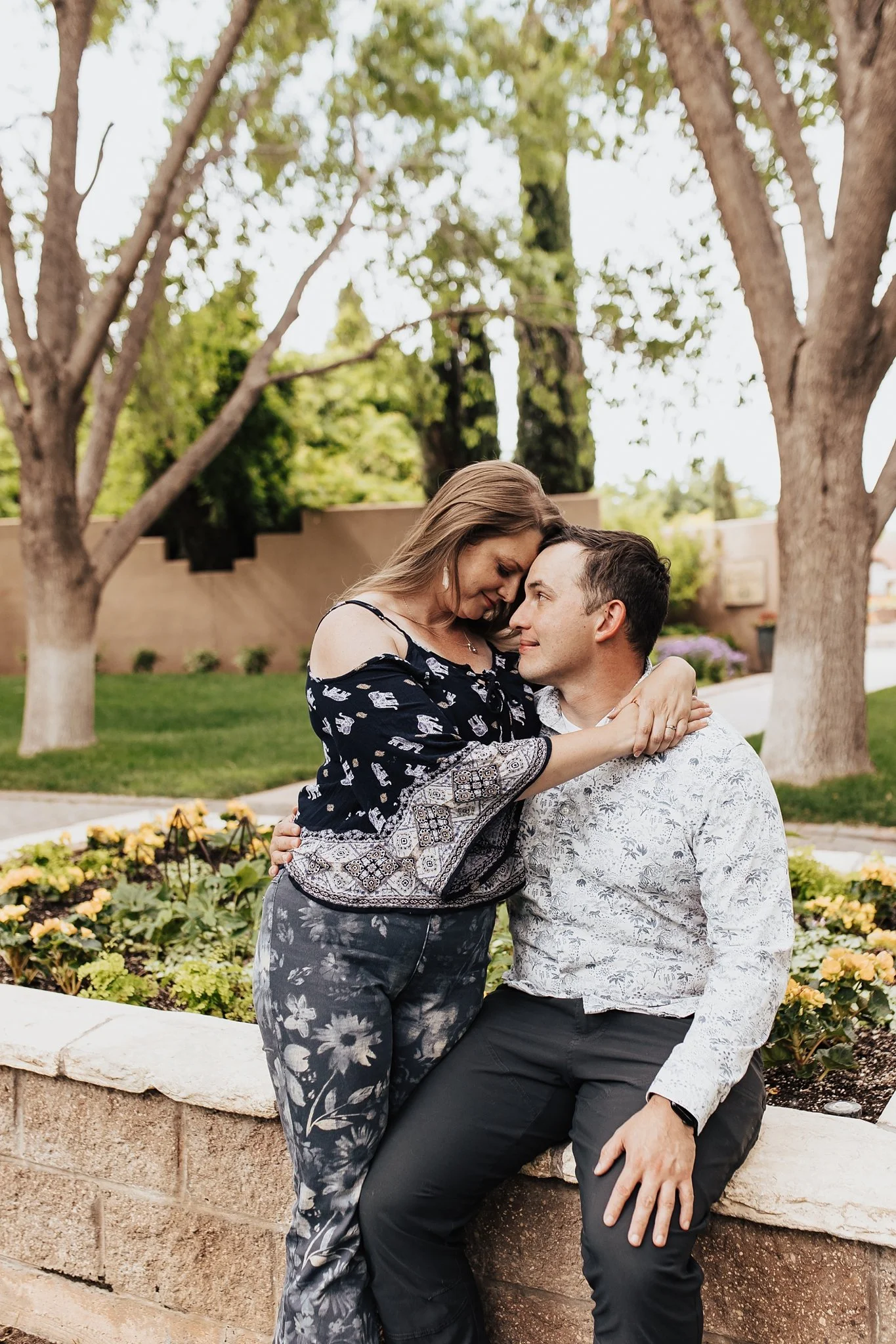 Alicia+lucia+photography+-+botanic-garden+-+botanic-garden-engagement+-+albuquerque-engagement_0033.jpg