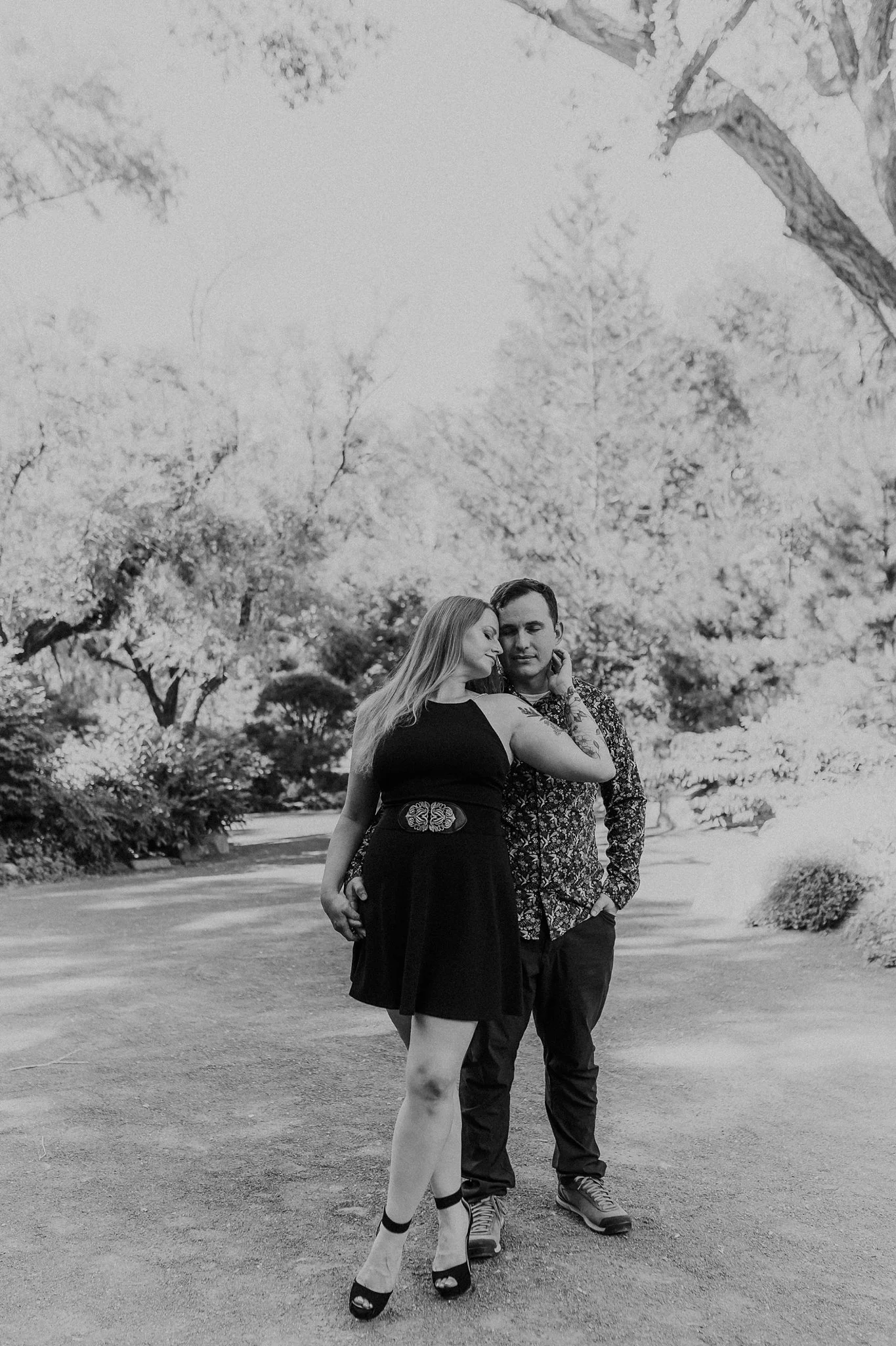 Alicia+lucia+photography+-+botanic-garden+-+botanic-garden-engagement+-+albuquerque-engagement_0042.jpg