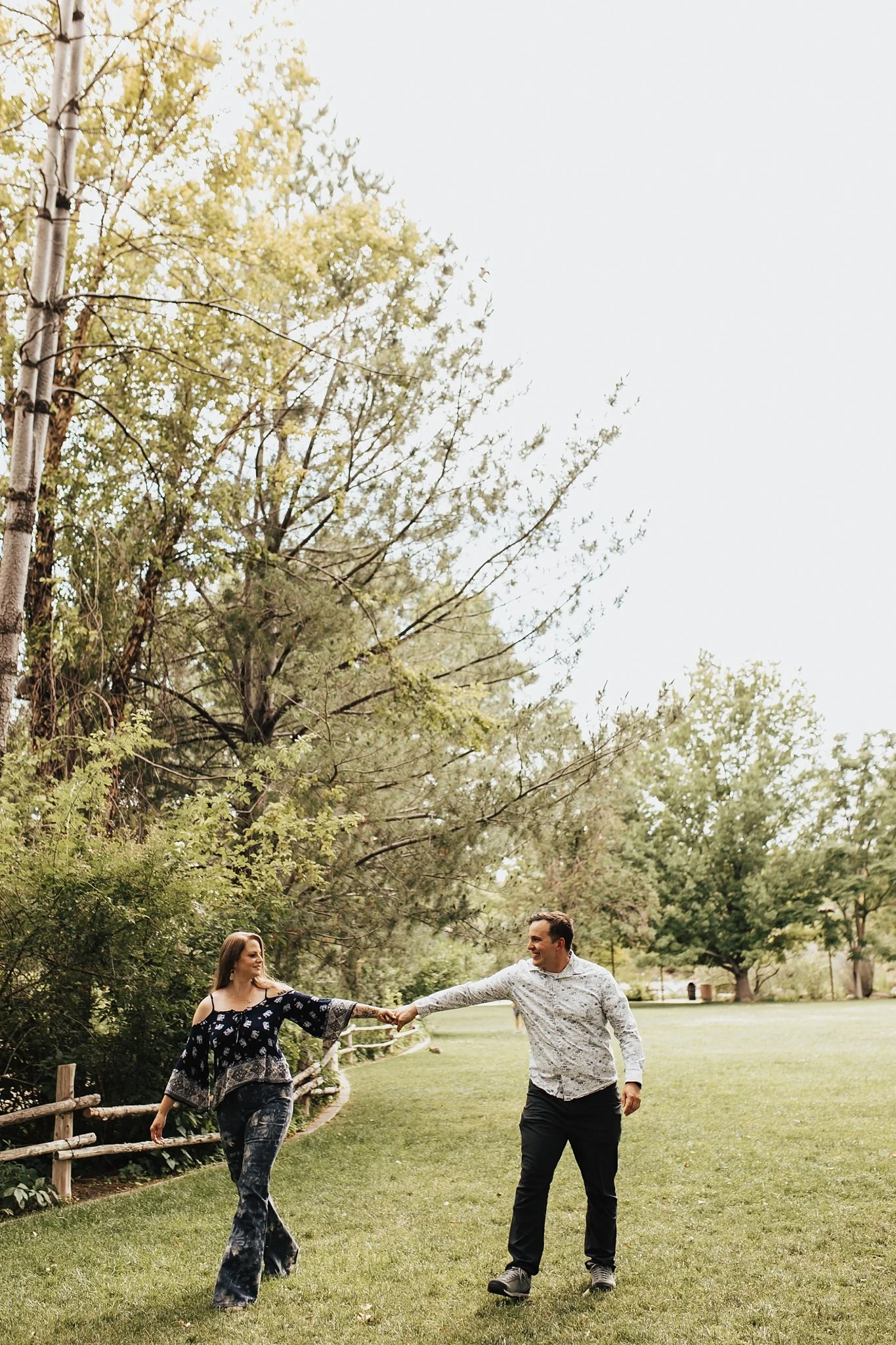 Alicia+lucia+photography+-+botanic-garden+-+botanic-garden-engagement+-+albuquerque-engagement_0061.jpg