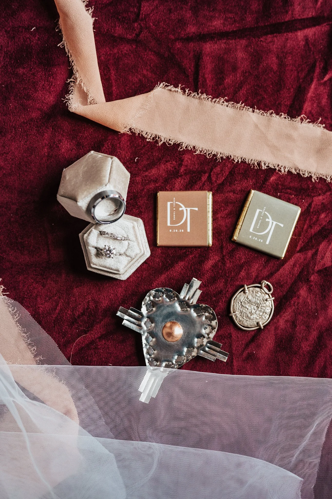 Alicia+lucia+photography+-+la+posada+wedding+-+santa+fe+plaza+-+santa+fe+wedding_0006.jpg