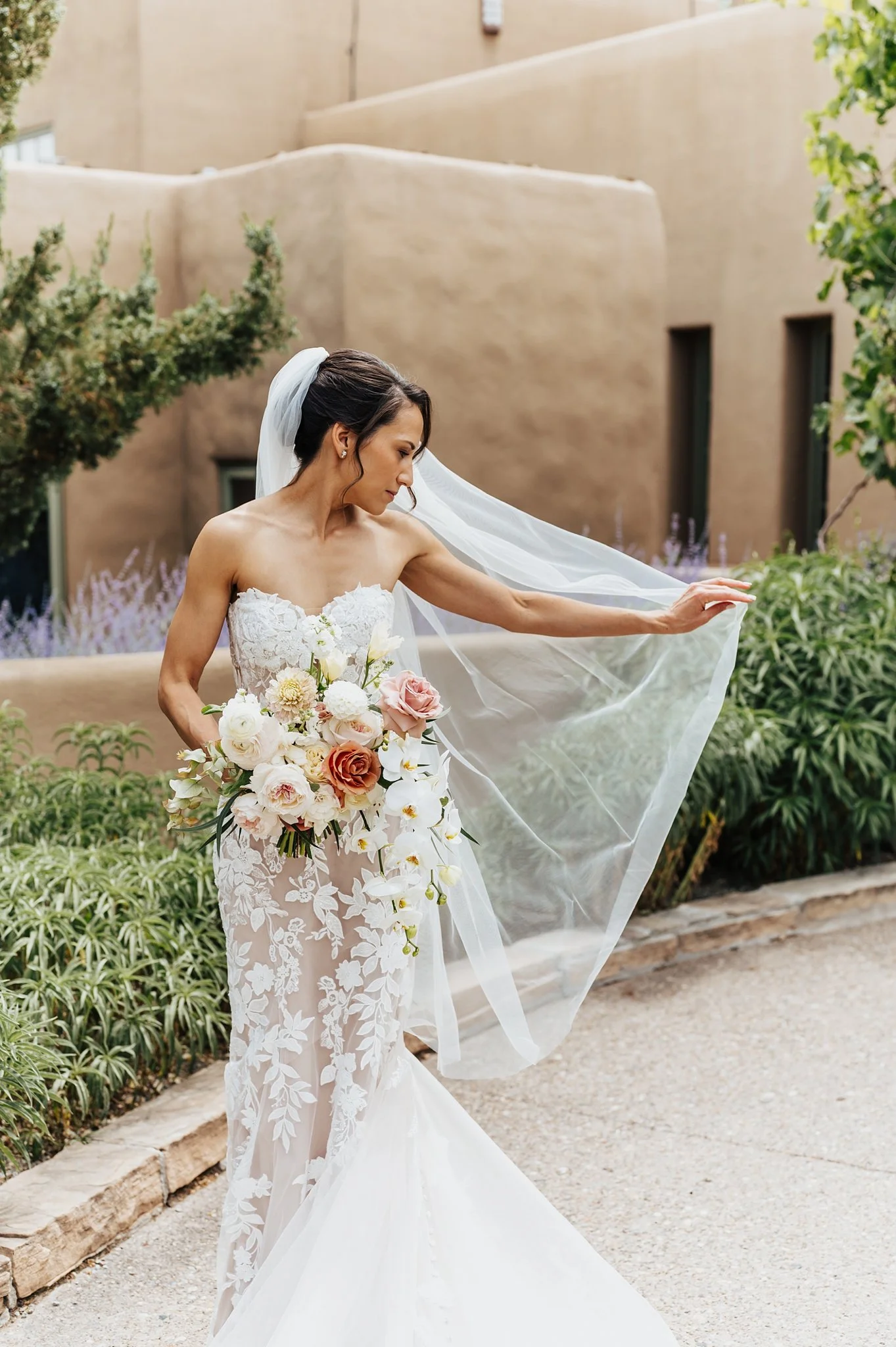 Alicia+lucia+photography+-+la+posada+wedding+-+santa+fe+plaza+-+santa+fe+wedding_0025.jpg