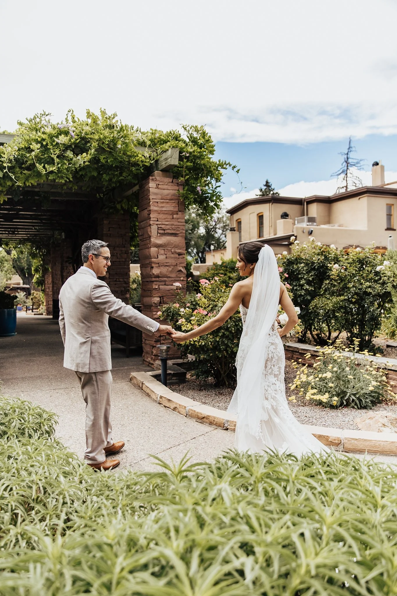 Alicia+lucia+photography+-+la+posada+wedding+-+santa+fe+plaza+-+santa+fe+wedding_0027.jpg