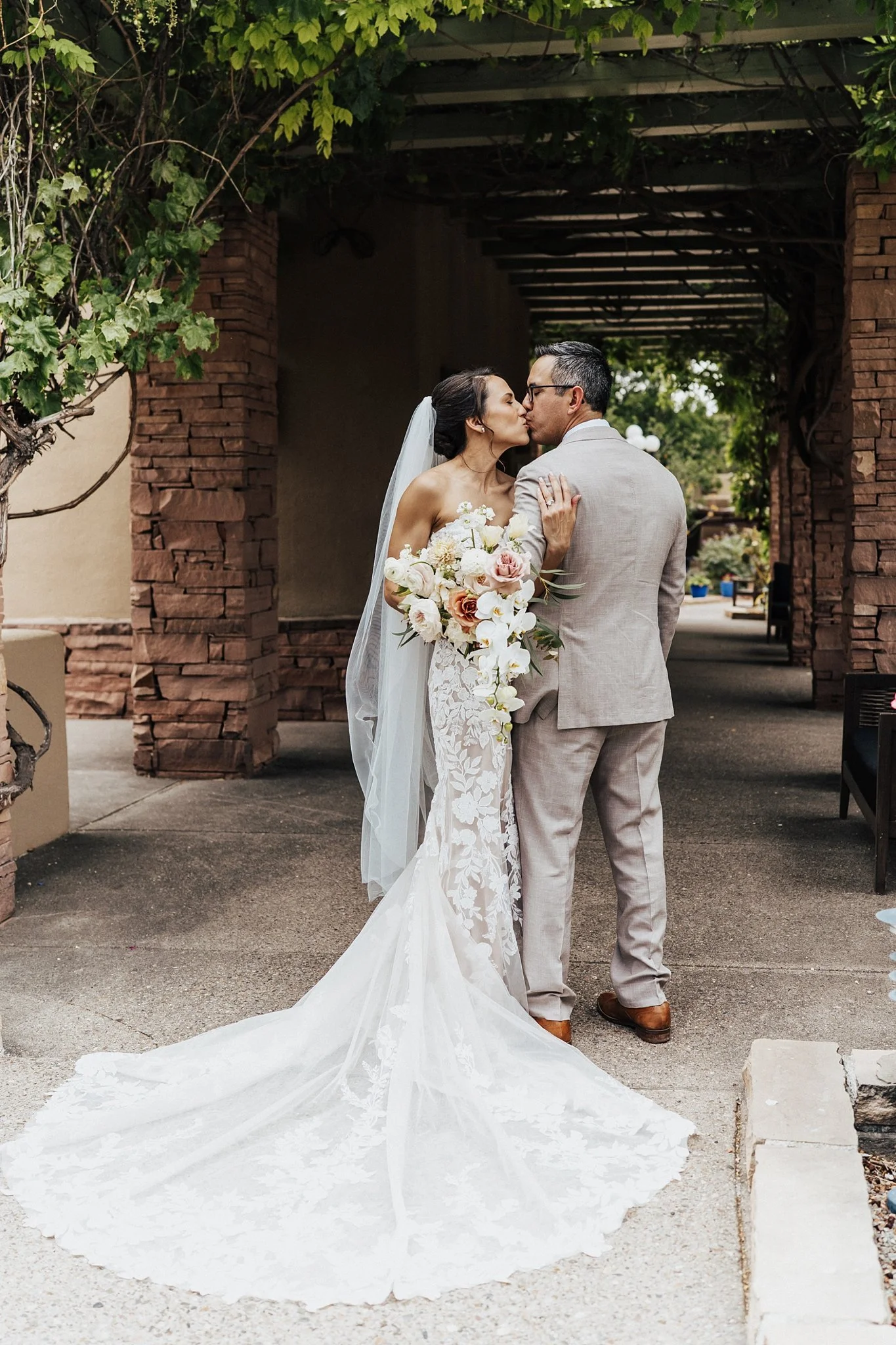Alicia+lucia+photography+-+la+posada+wedding+-+santa+fe+plaza+-+santa+fe+wedding_0033.jpg