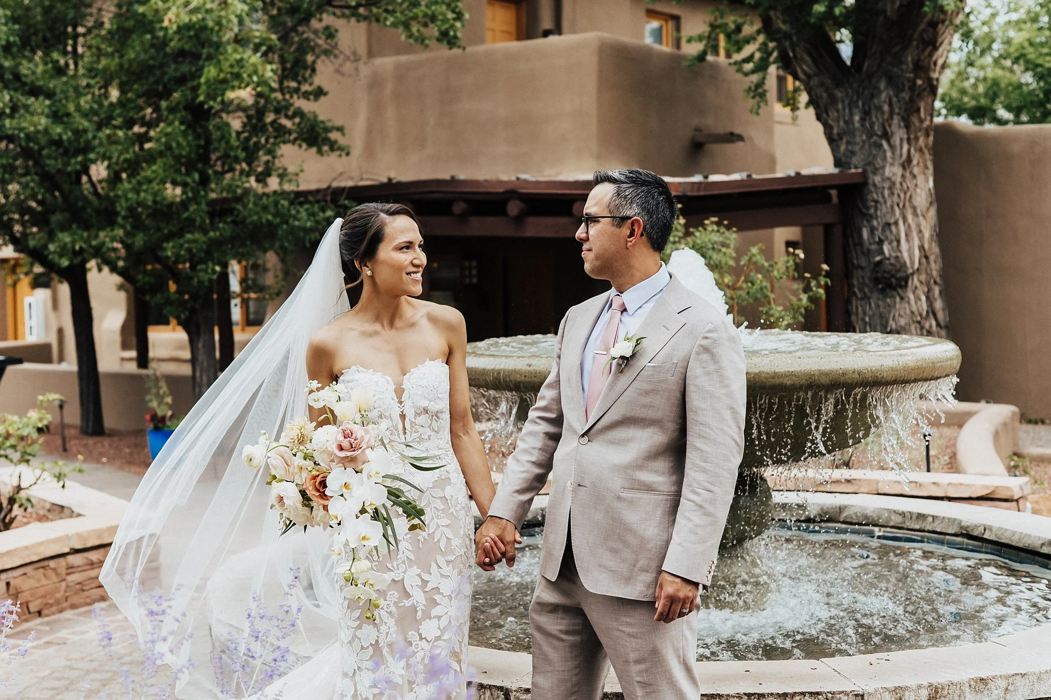 Alicia+lucia+photography+-+la+posada+wedding+-+santa+fe+plaza+-+santa+fe+wedding_0037.jpg