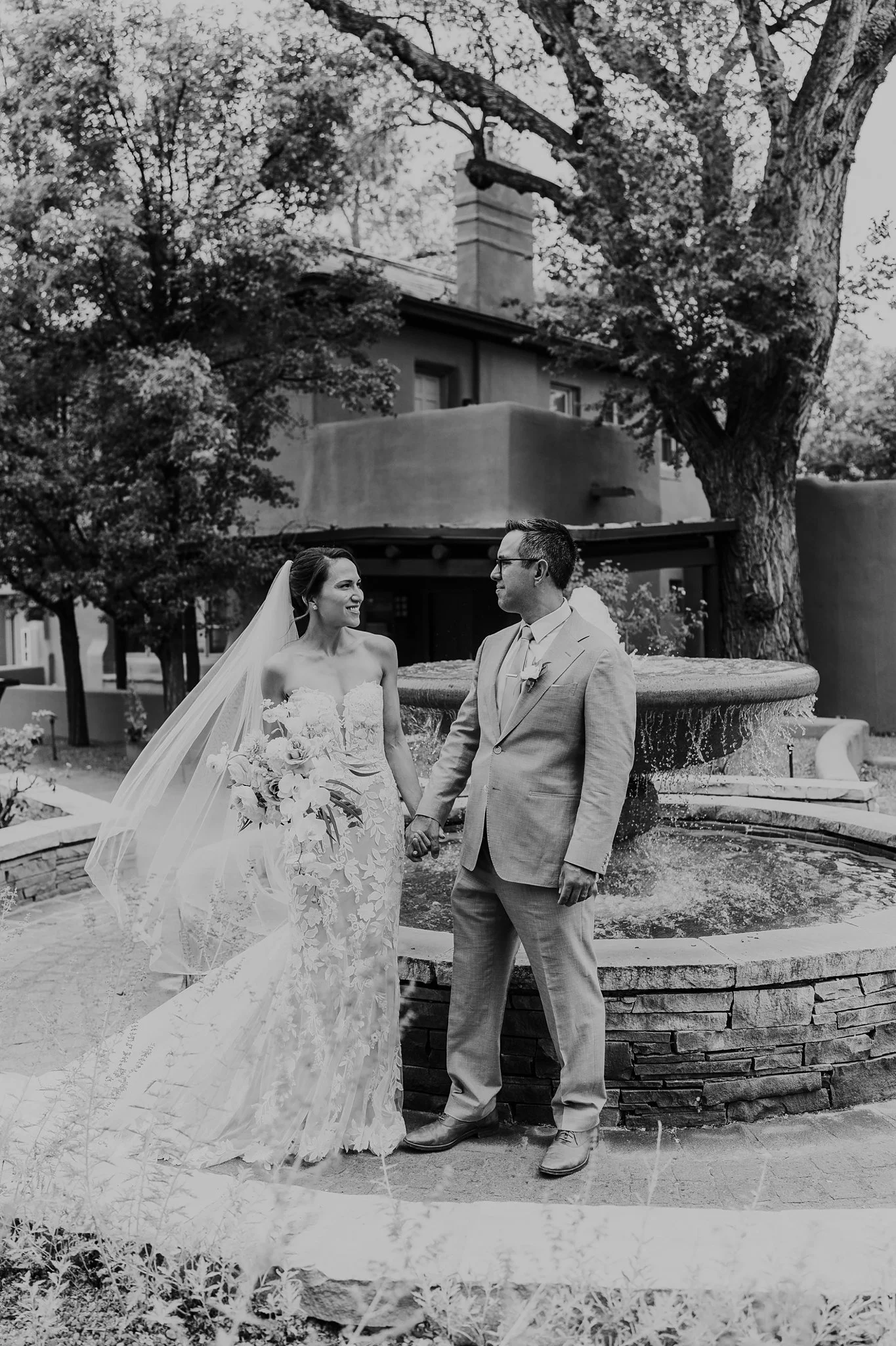 Alicia+lucia+photography+-+la+posada+wedding+-+santa+fe+plaza+-+santa+fe+wedding_0038.jpg