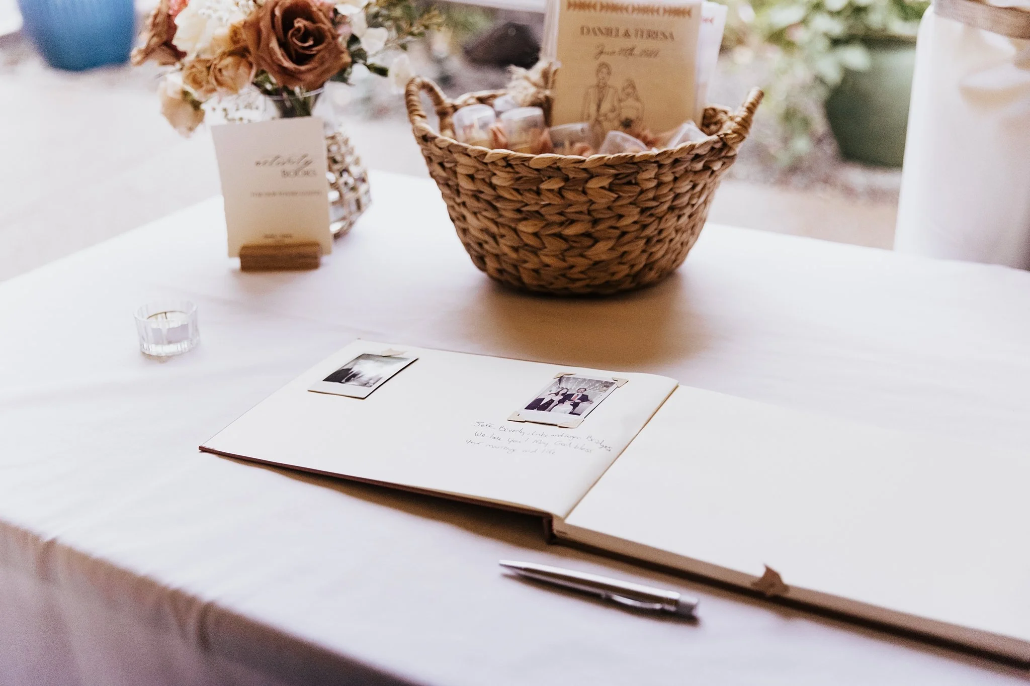 Alicia+lucia+photography+-+la+posada+wedding+-+santa+fe+plaza+-+santa+fe+wedding_0111.jpg
