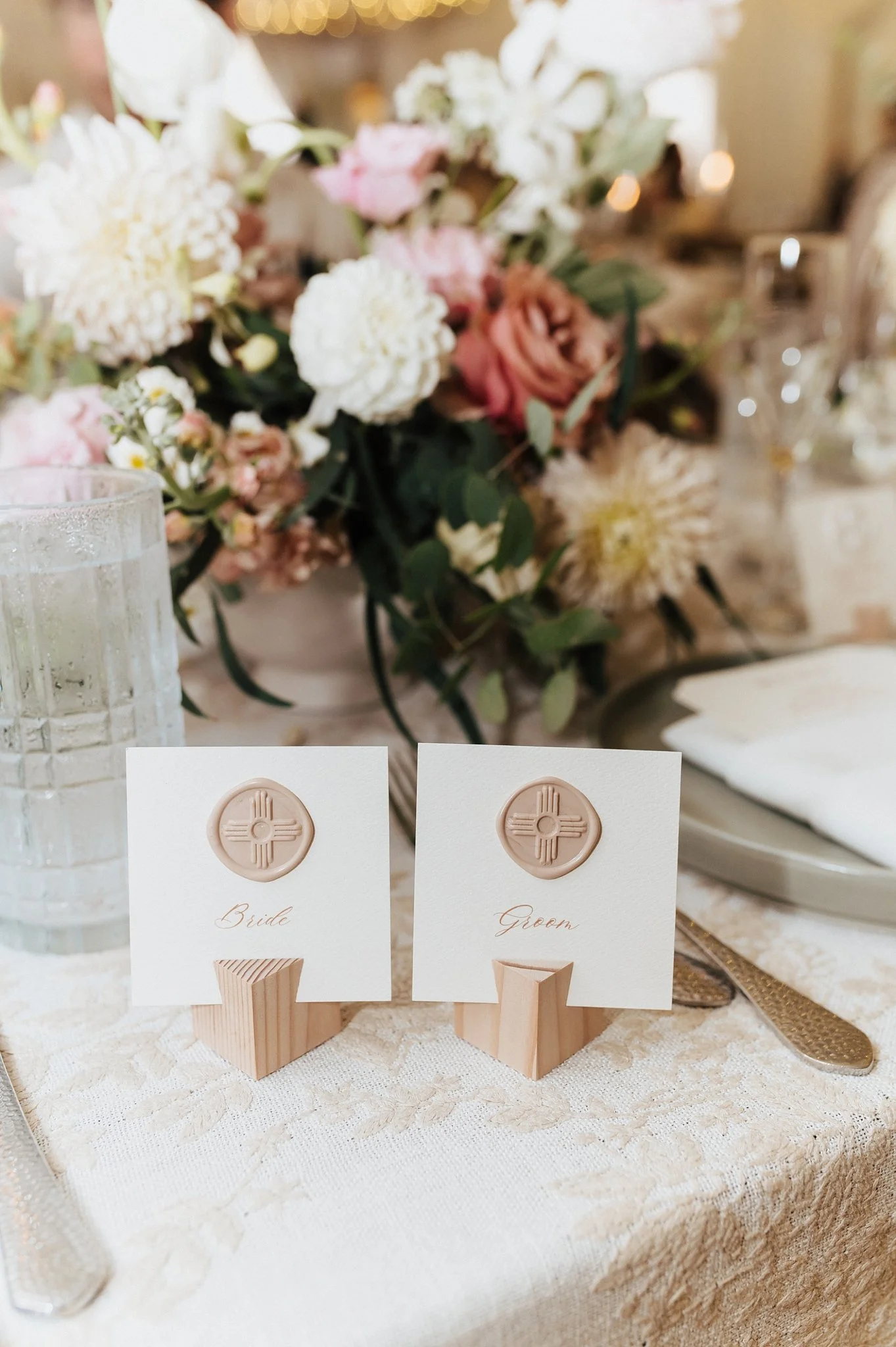 Alicia+lucia+photography+-+la+posada+wedding+-+santa+fe+plaza+-+santa+fe+wedding_0118.jpg
