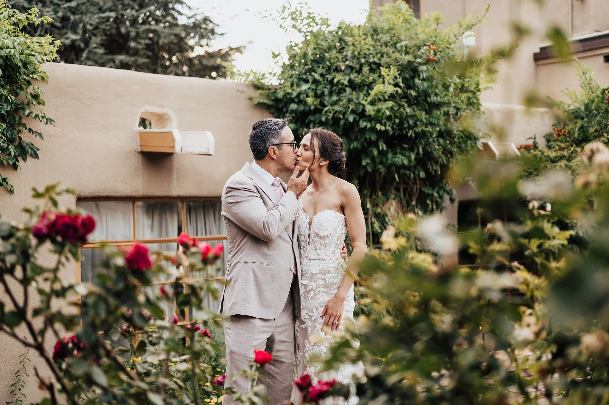 Alicia+lucia+photography+-+la+posada+wedding+-+santa+fe+plaza+-+santa+fe+wedding_0144.jpg