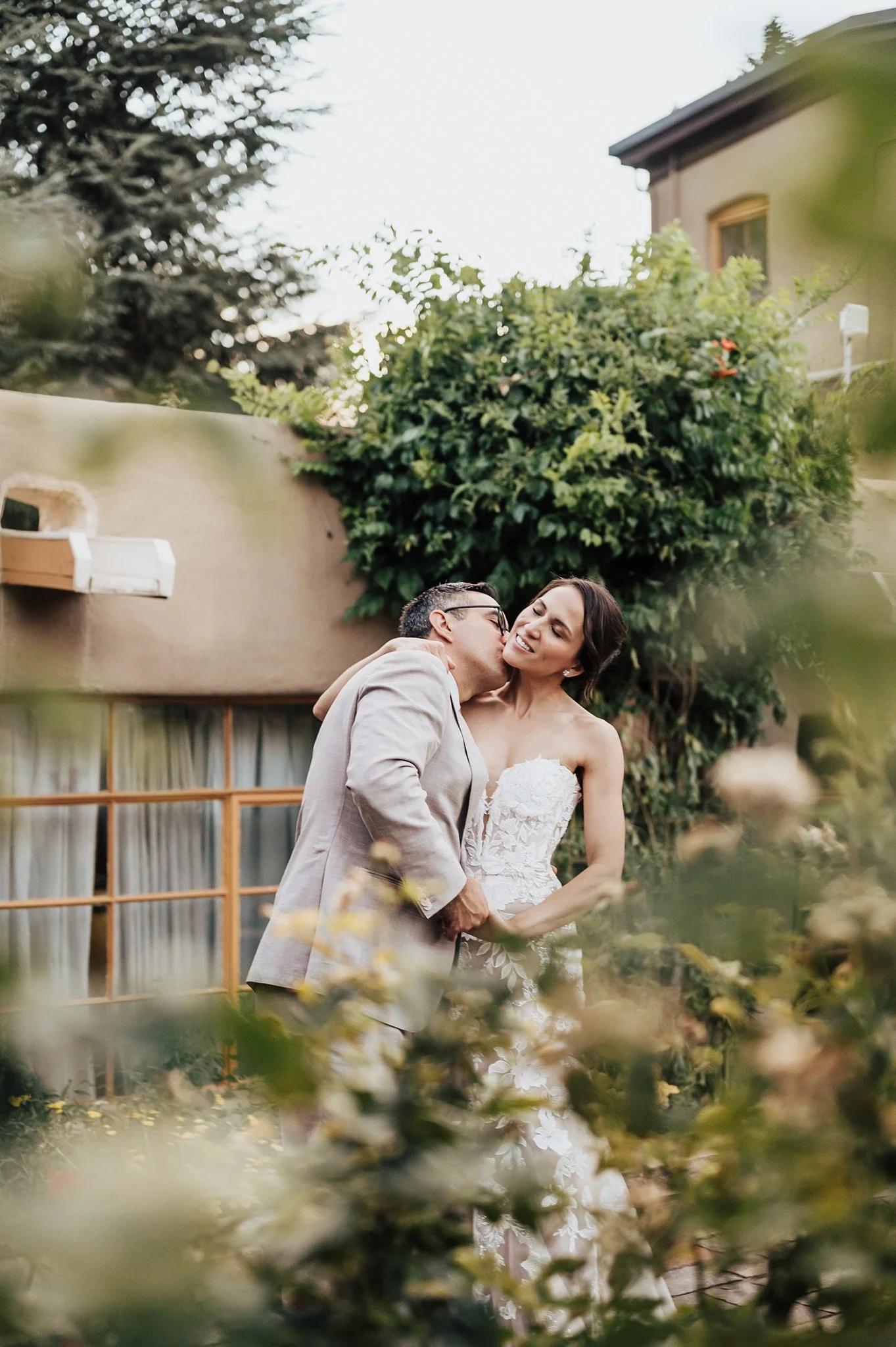 Alicia+lucia+photography+-+la+posada+wedding+-+santa+fe+plaza+-+santa+fe+wedding_0148.jpg