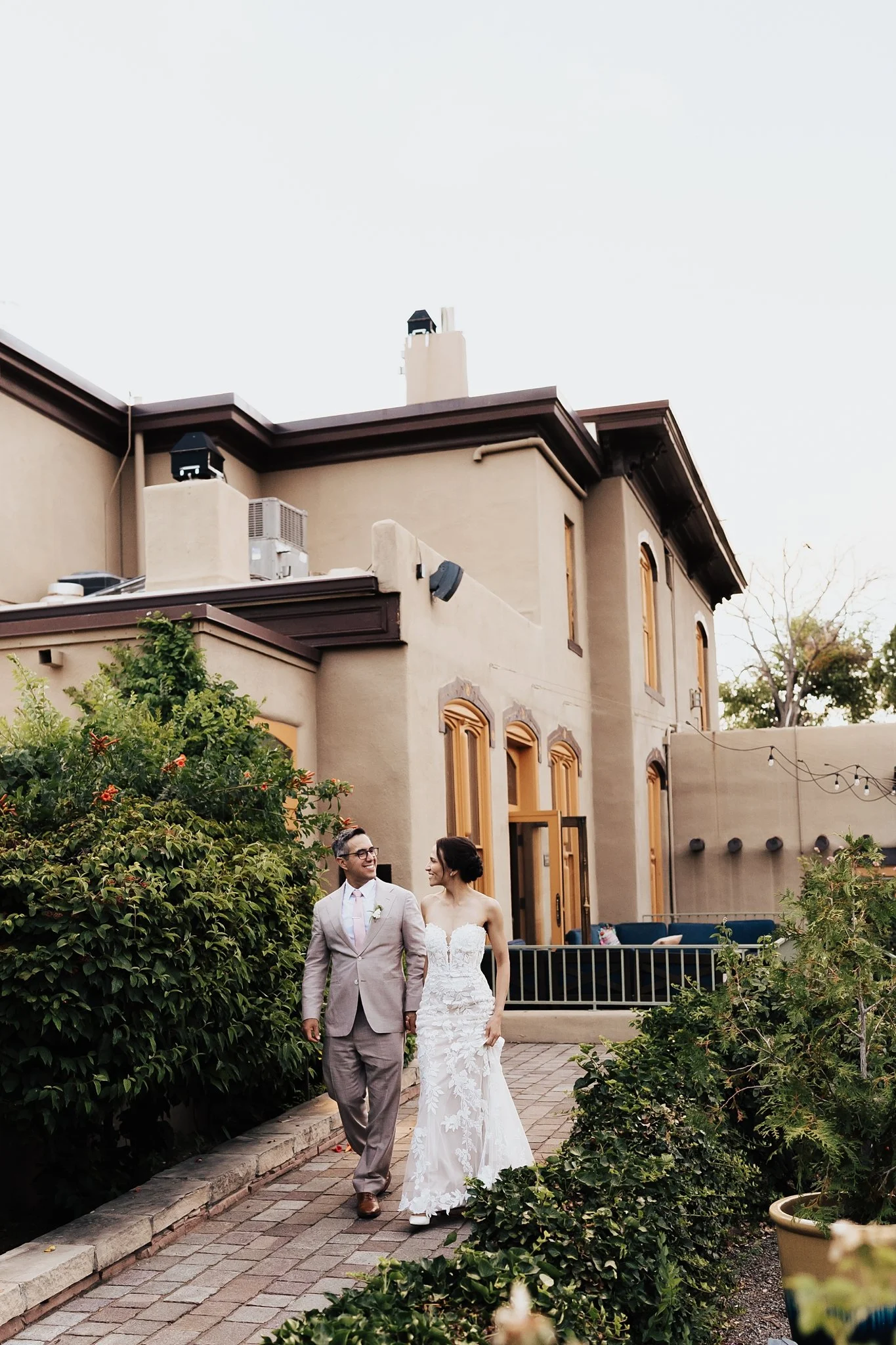 Alicia+lucia+photography+-+la+posada+wedding+-+santa+fe+plaza+-+santa+fe+wedding_0149.jpg
