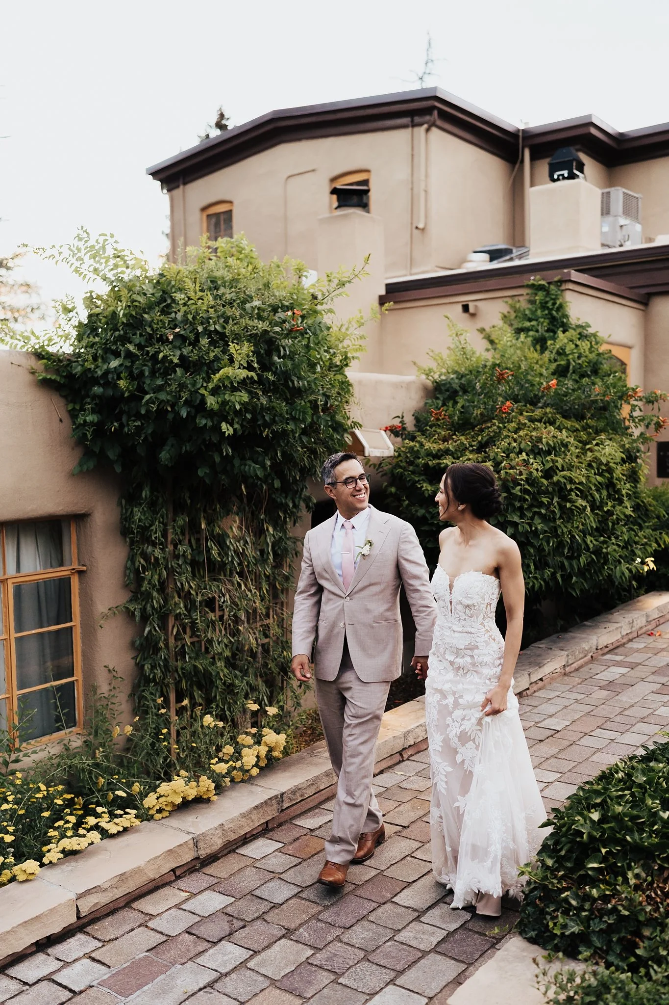 Alicia+lucia+photography+-+la+posada+wedding+-+santa+fe+plaza+-+santa+fe+wedding_0150.jpg