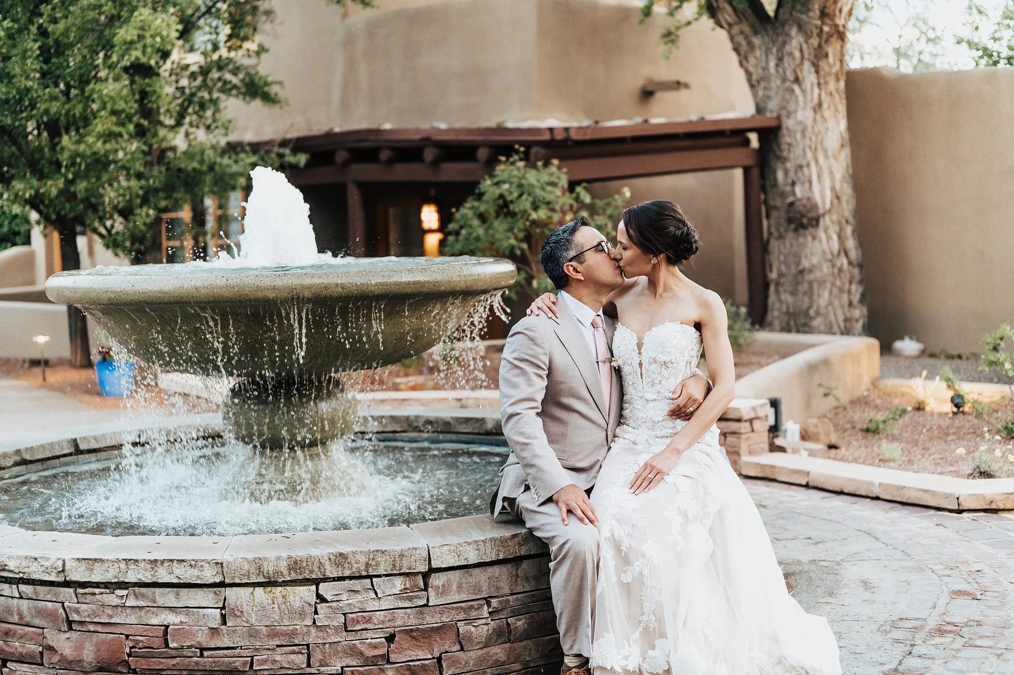 Alicia+lucia+photography+-+la+posada+wedding+-+santa+fe+plaza+-+santa+fe+wedding_0151.jpg