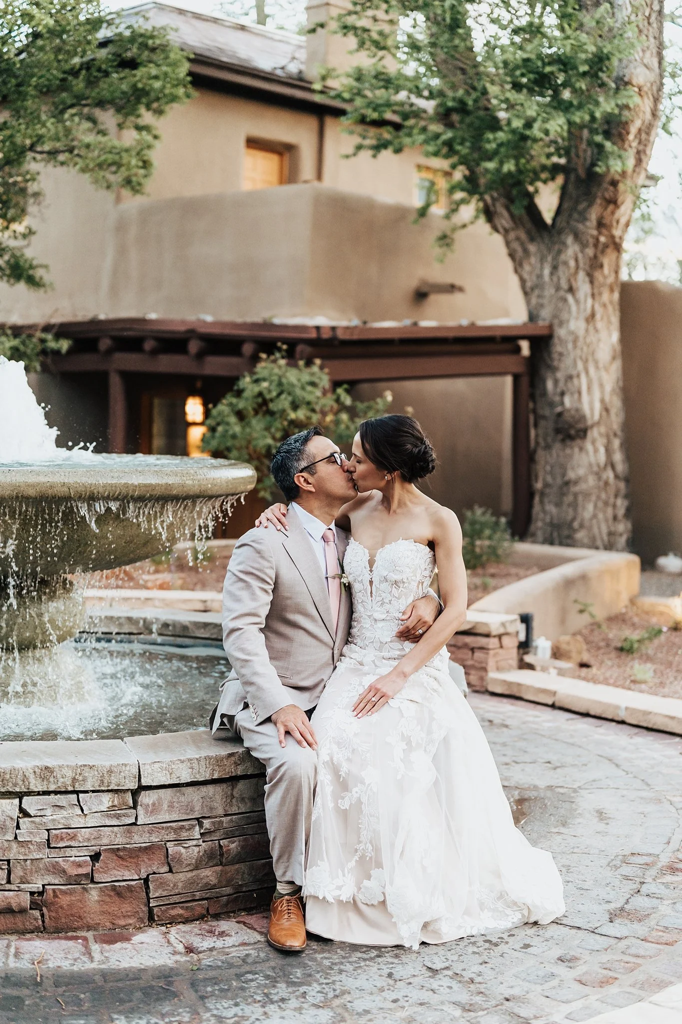 Alicia+lucia+photography+-+la+posada+wedding+-+santa+fe+plaza+-+santa+fe+wedding_0153.jpg