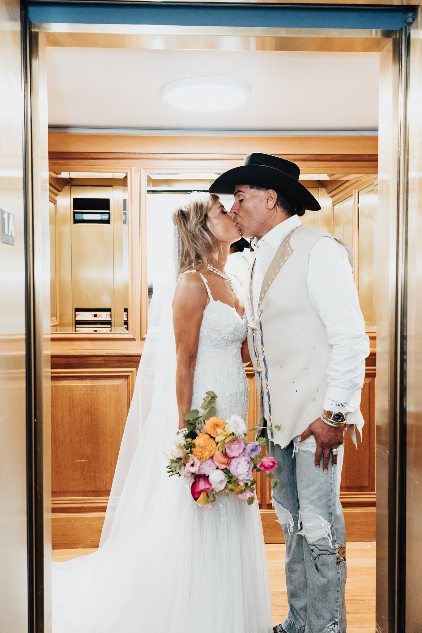 Alicia+lucia+photography+-+santa+fe+wedding+-+la+fonda+wedding+-+southwest+wedding_0062.jpg