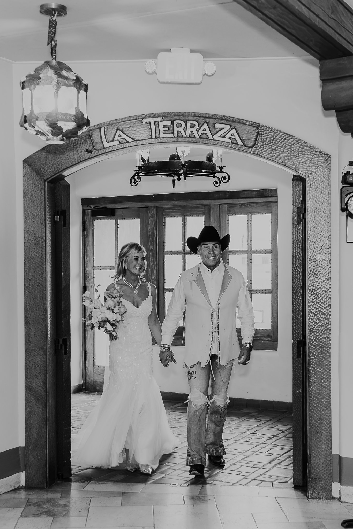 Alicia+lucia+photography+-+santa+fe+wedding+-+la+fonda+wedding+-+southwest+wedding_0076.jpg