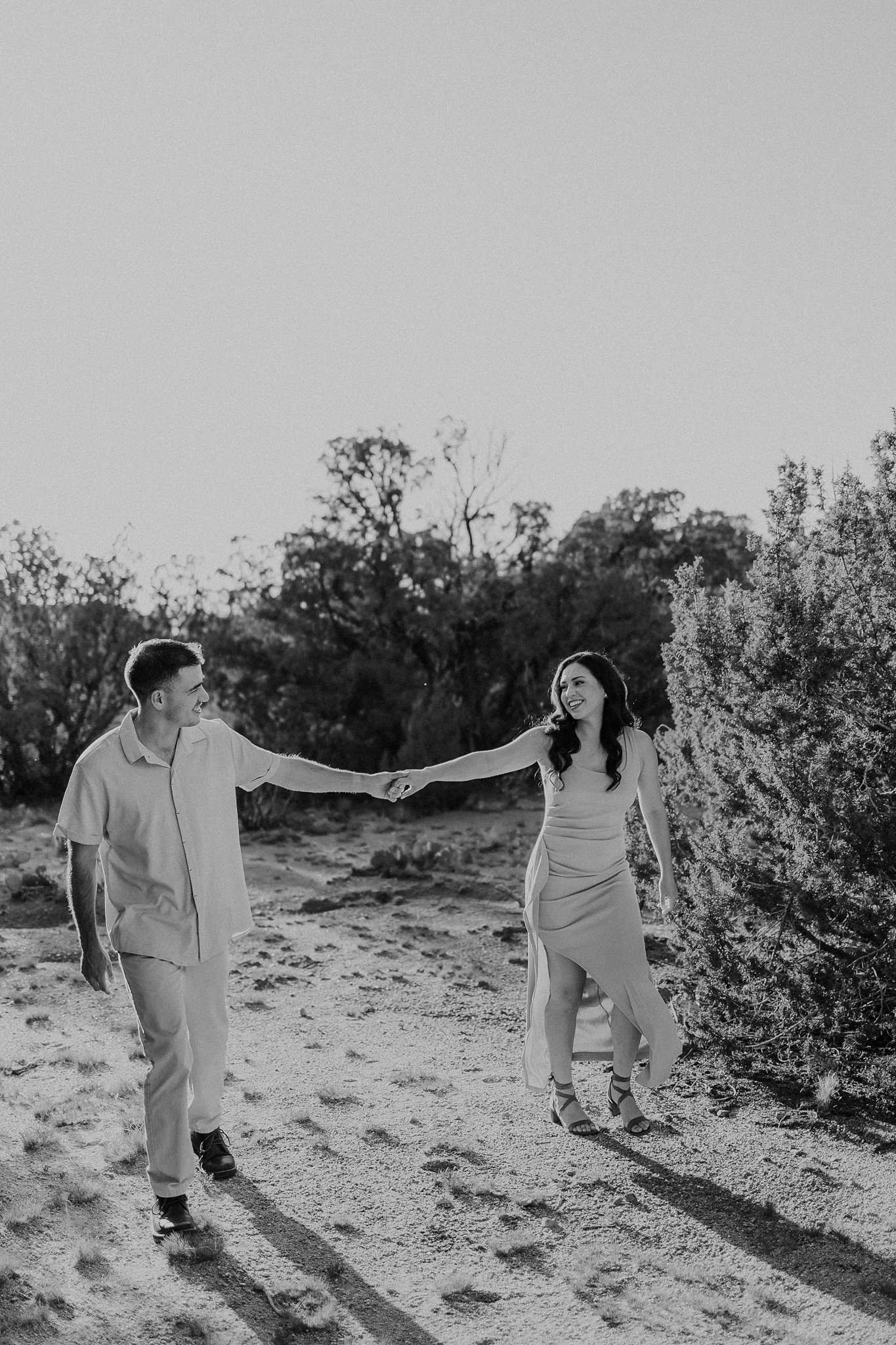 Alicia+lucia+photography+-+desert+engagement+-+new+mexico+engagement+-+taos+wedding_0025.jpg