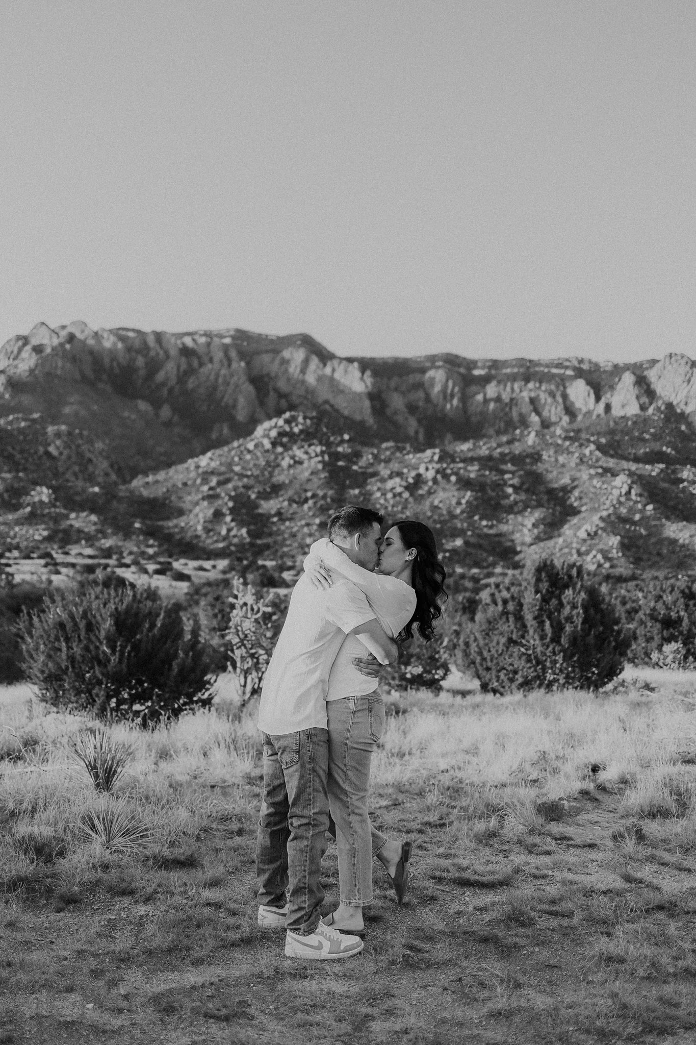 Alicia+lucia+photography+-+desert+engagement+-+new+mexico+engagement+-+taos+wedding_0051.jpg