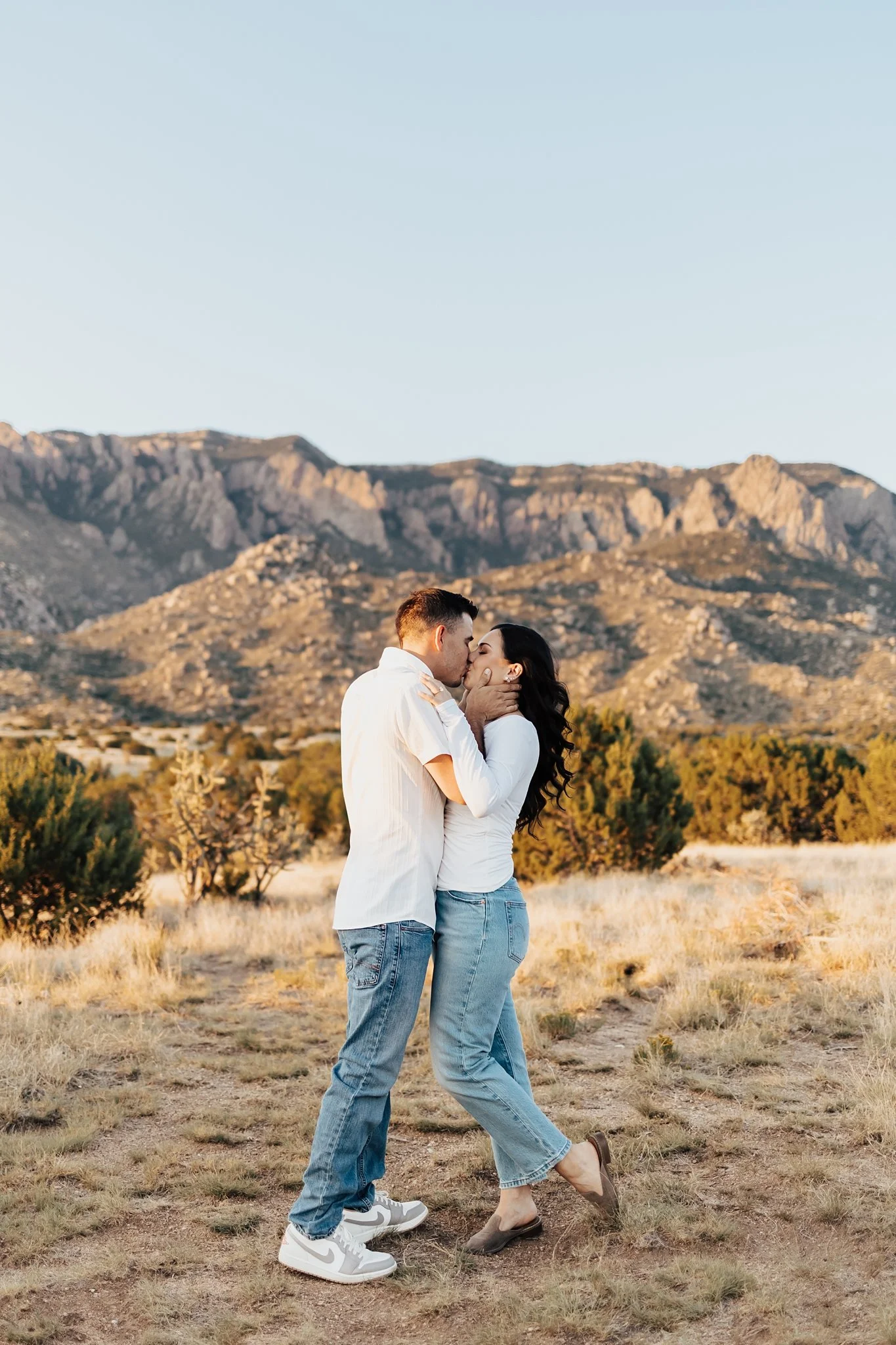 Alicia+lucia+photography+-+desert+engagement+-+new+mexico+engagement+-+taos+wedding_0052.jpg