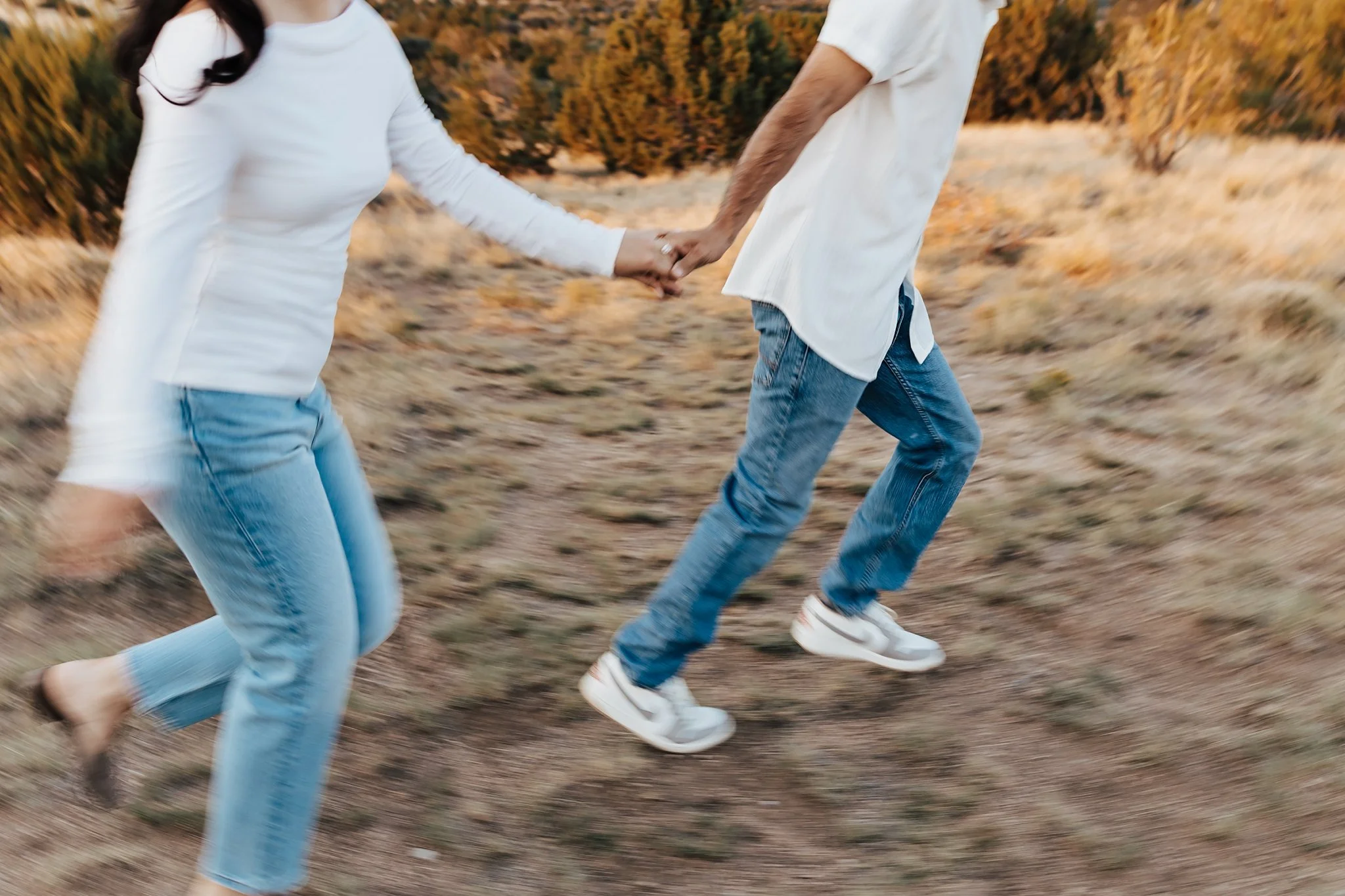 Alicia+lucia+photography+-+desert+engagement+-+new+mexico+engagement+-+taos+wedding_0054.jpg