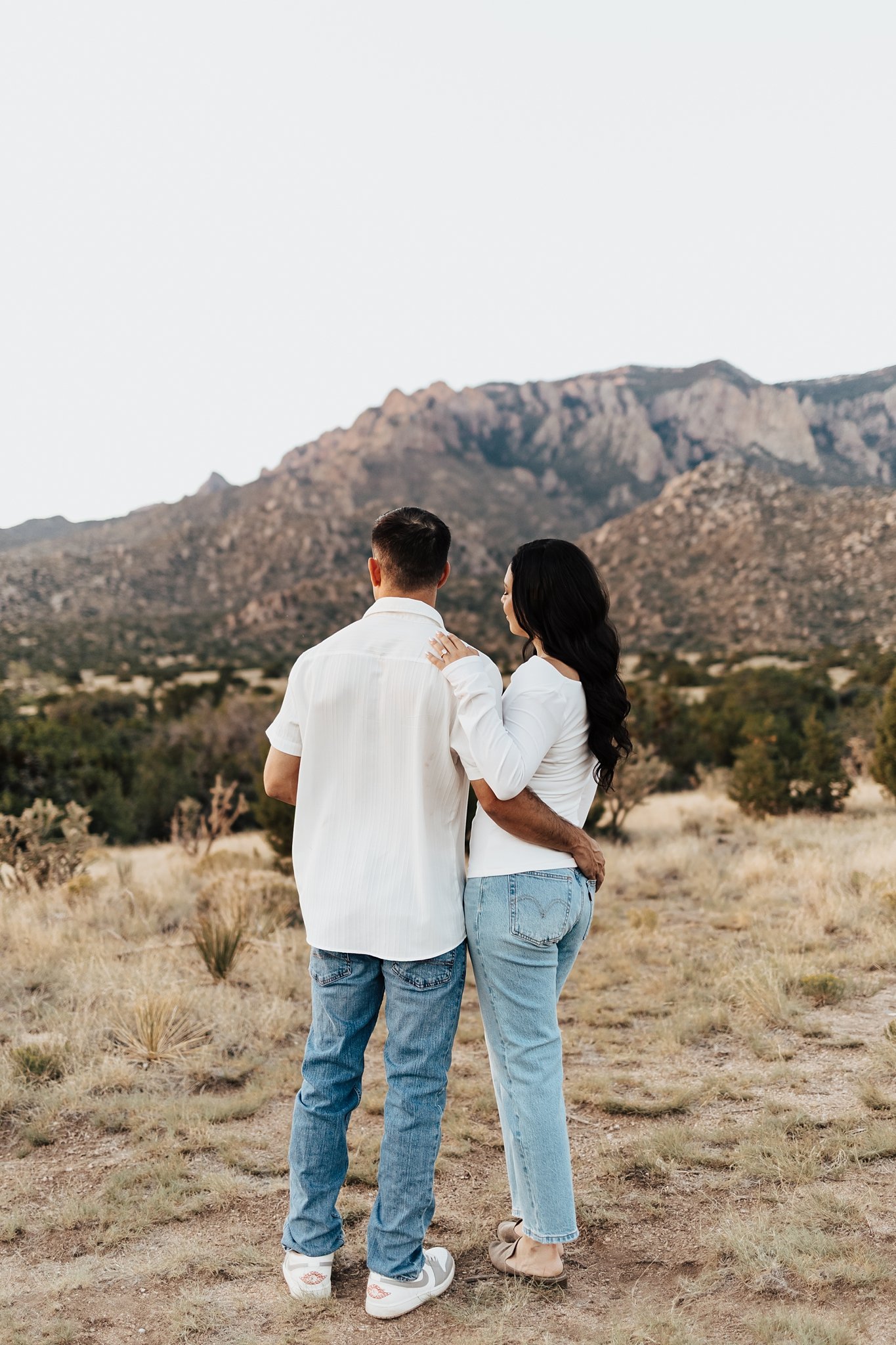 Alicia+lucia+photography+-+desert+engagement+-+new+mexico+engagement+-+taos+wedding_0066.jpg