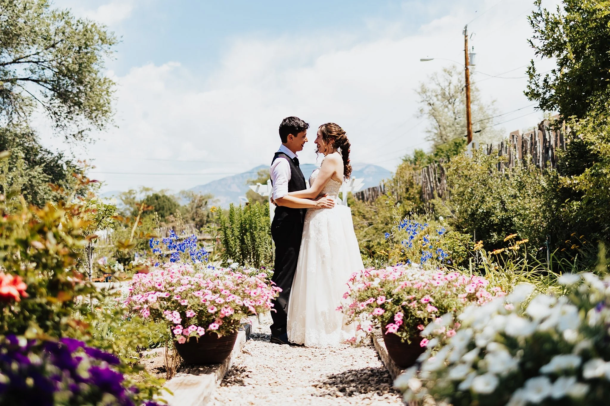 Alicia+lucia+photography+-+taos+wedding+-+backyard+wedding+-+angel+fire+wedding_0001.jpg
