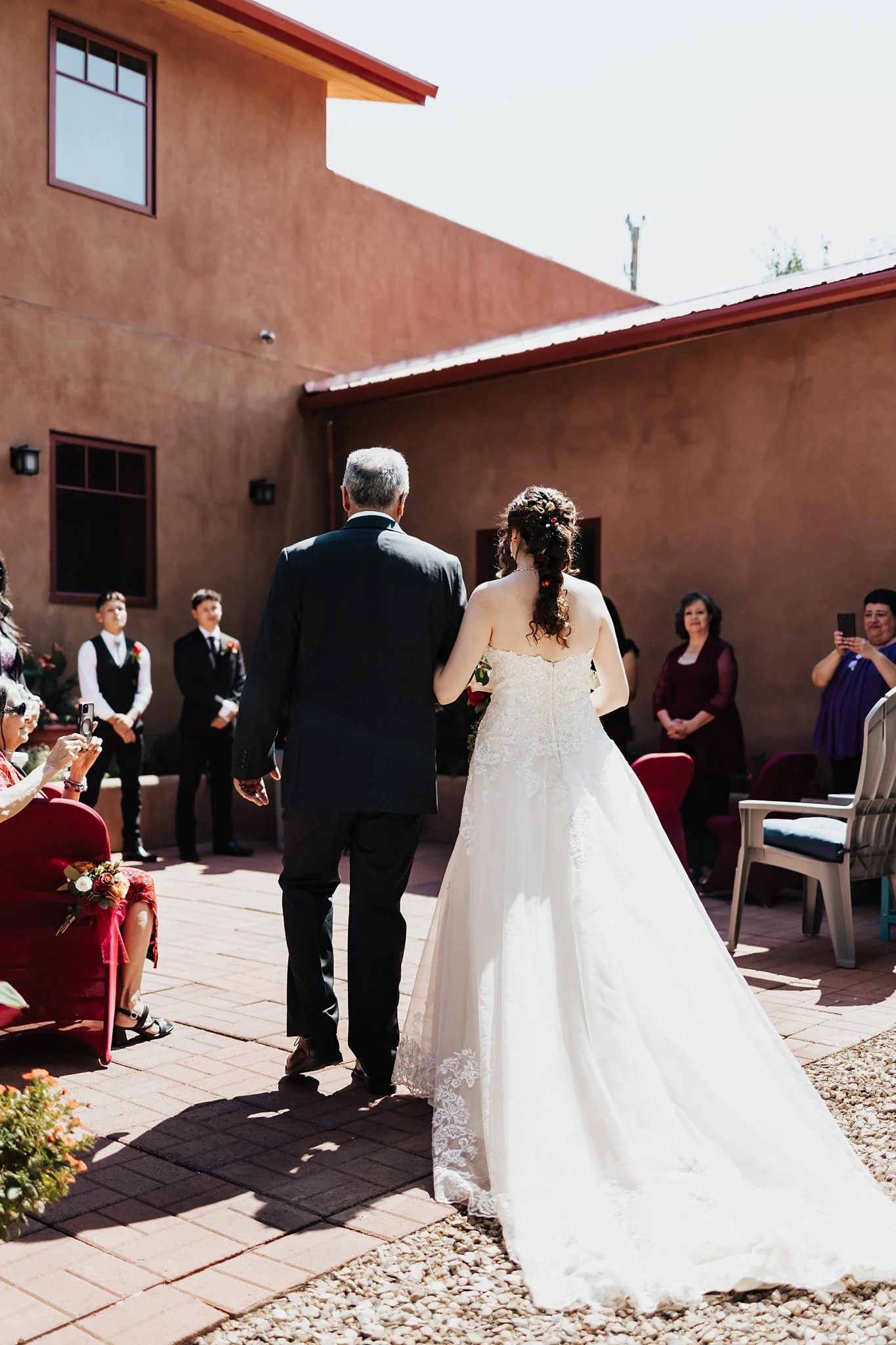Alicia+lucia+photography+-+taos+wedding+-+backyard+wedding+-+angel+fire+wedding_0031.jpg
