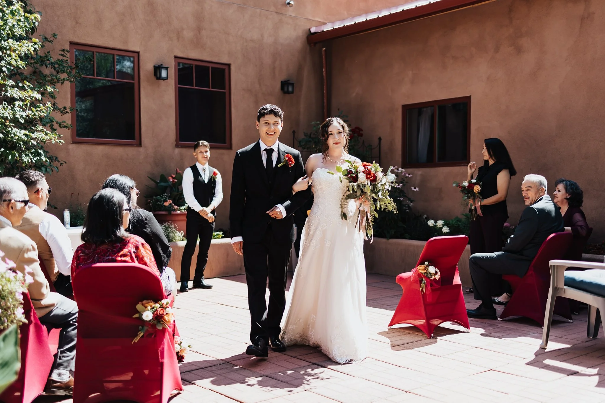 Alicia+lucia+photography+-+taos+wedding+-+backyard+wedding+-+angel+fire+wedding_0038.jpg