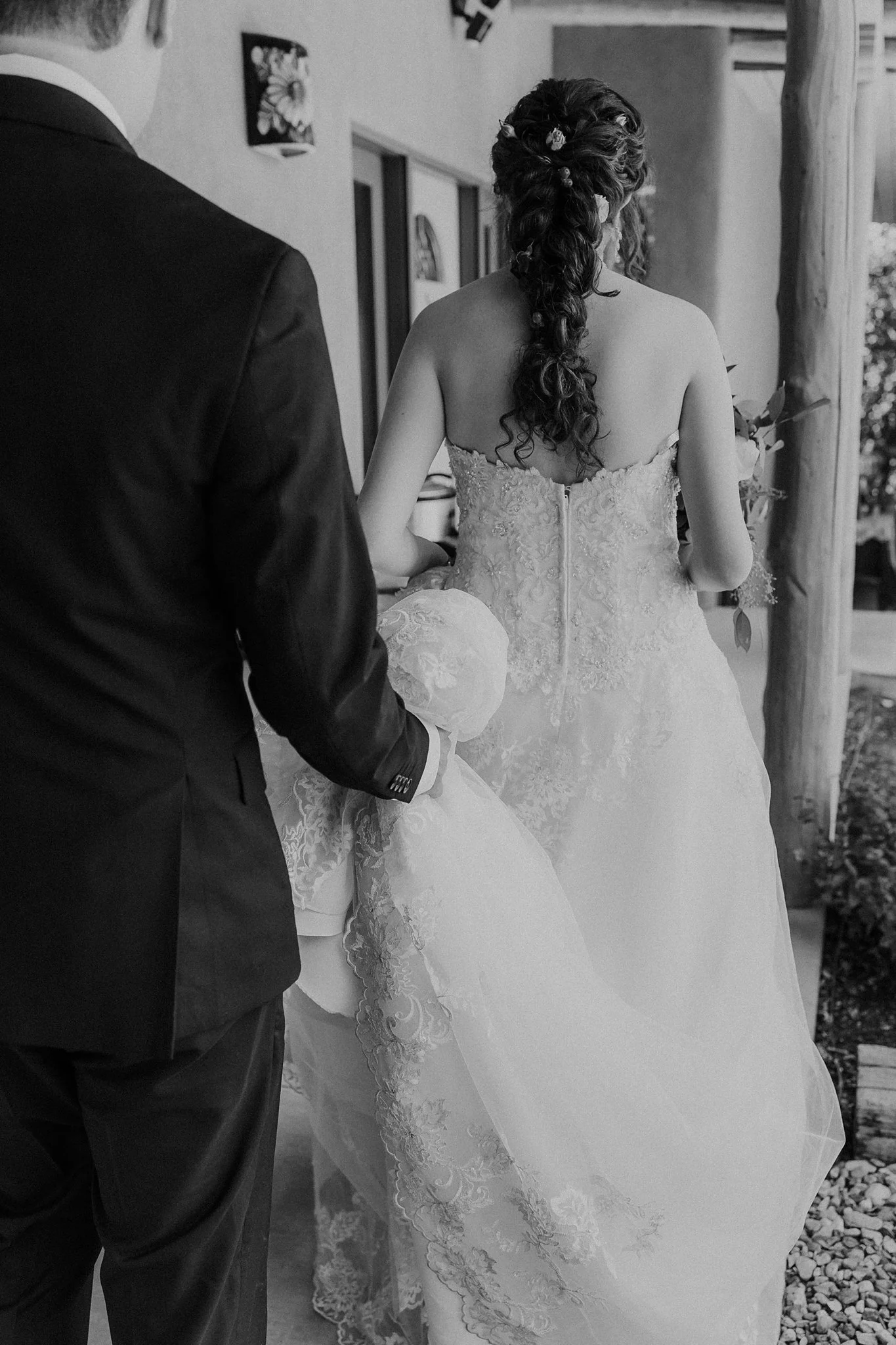 Alicia+lucia+photography+-+taos+wedding+-+backyard+wedding+-+angel+fire+wedding_0043.jpg