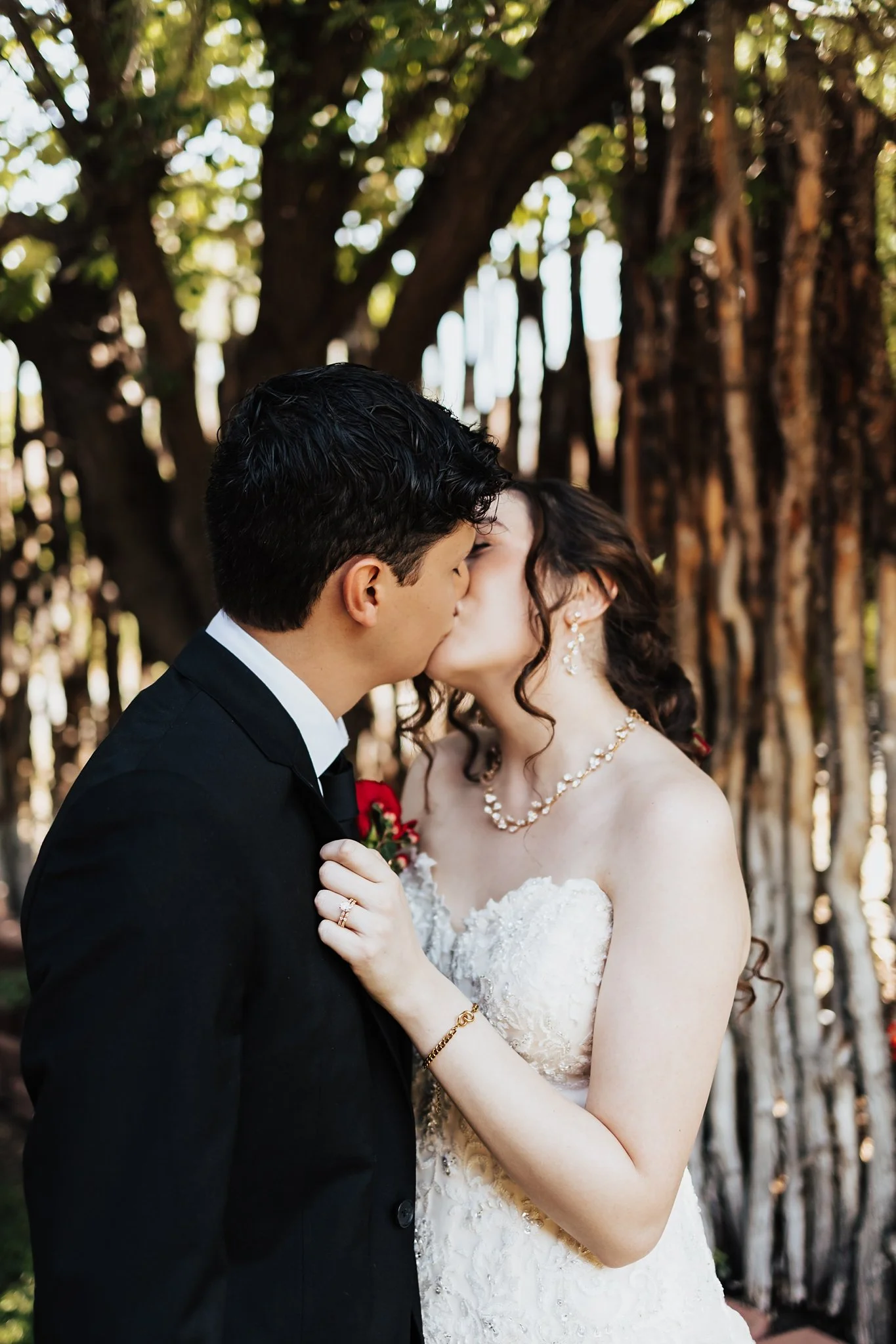 Alicia+lucia+photography+-+taos+wedding+-+backyard+wedding+-+angel+fire+wedding_0064.jpg