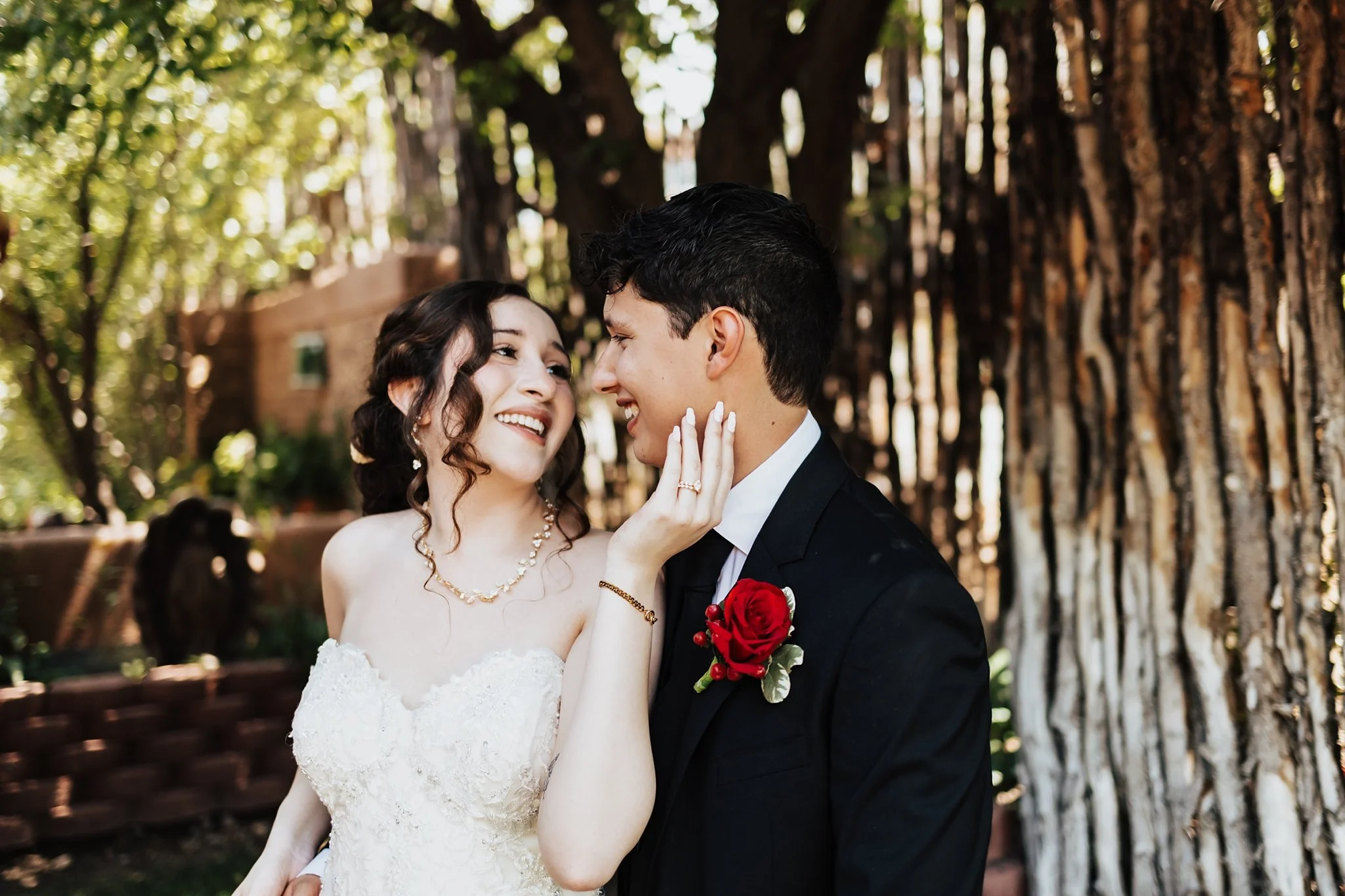 Alicia+lucia+photography+-+taos+wedding+-+backyard+wedding+-+angel+fire+wedding_0066.jpg