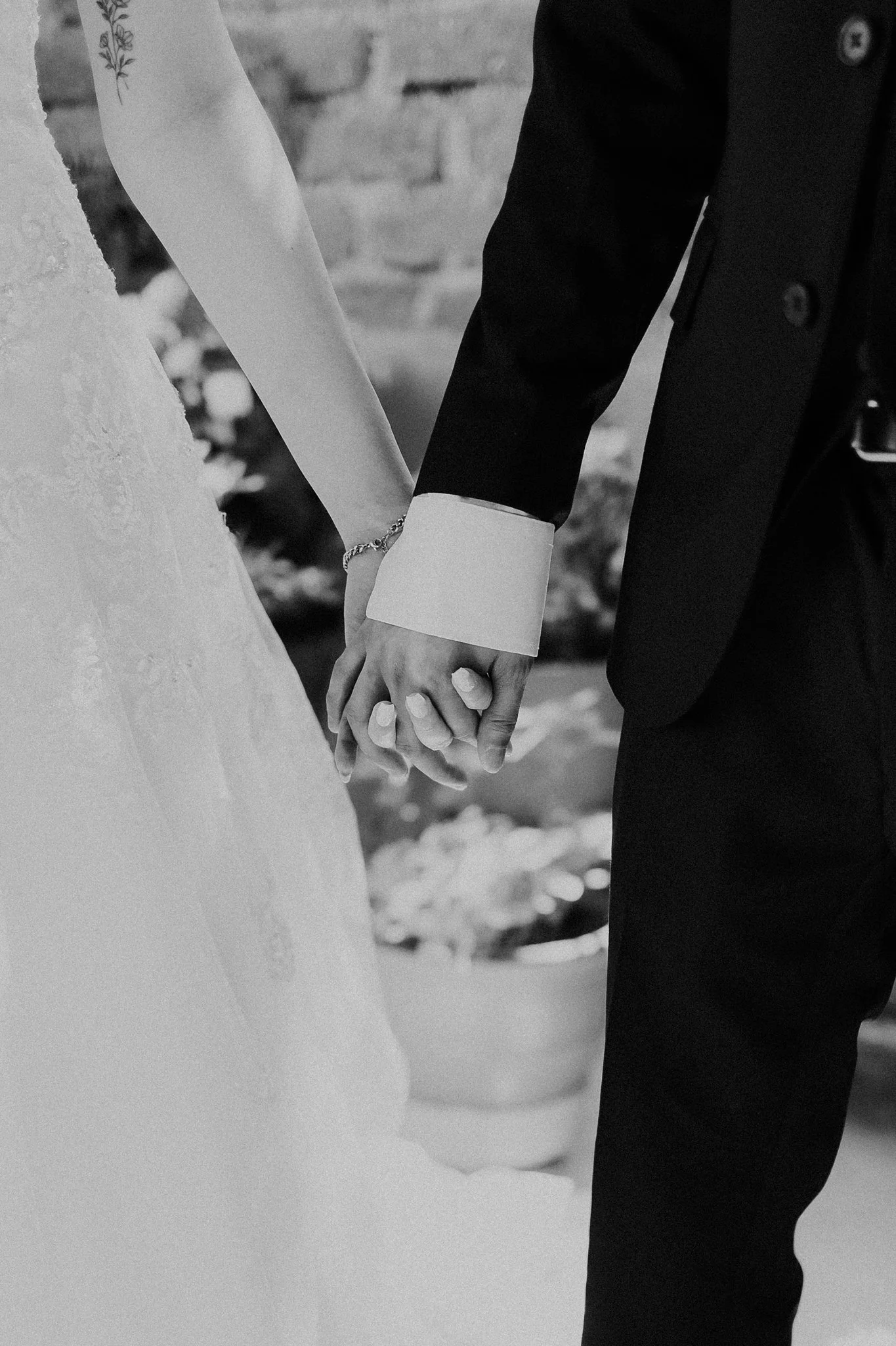 Alicia+lucia+photography+-+taos+wedding+-+backyard+wedding+-+angel+fire+wedding_0075.jpg