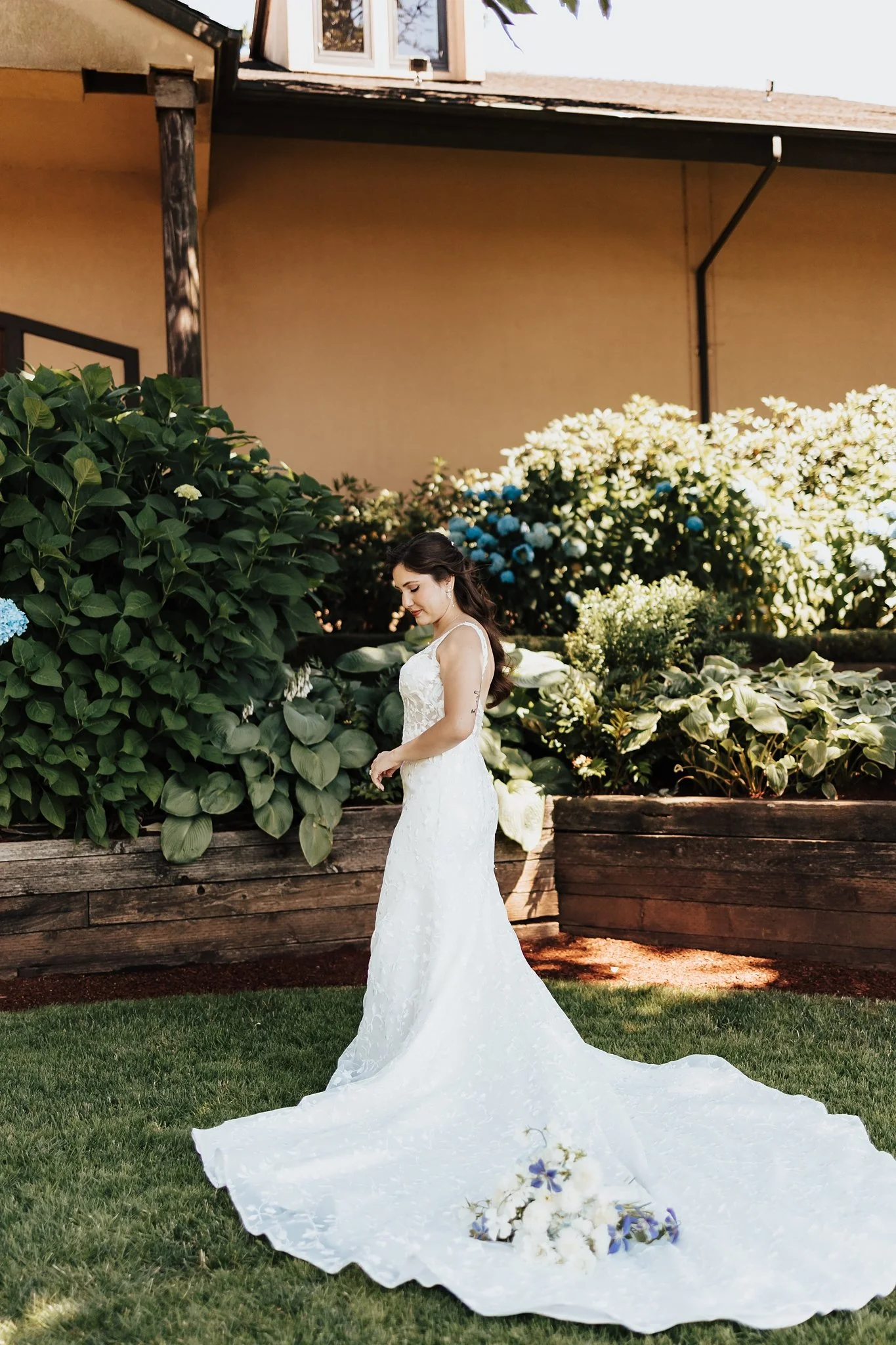 Alicia+lucia+photography+-+oregon+wedding+-+portland+wedding+-+willamette+valley+vineyards_0046.jpg