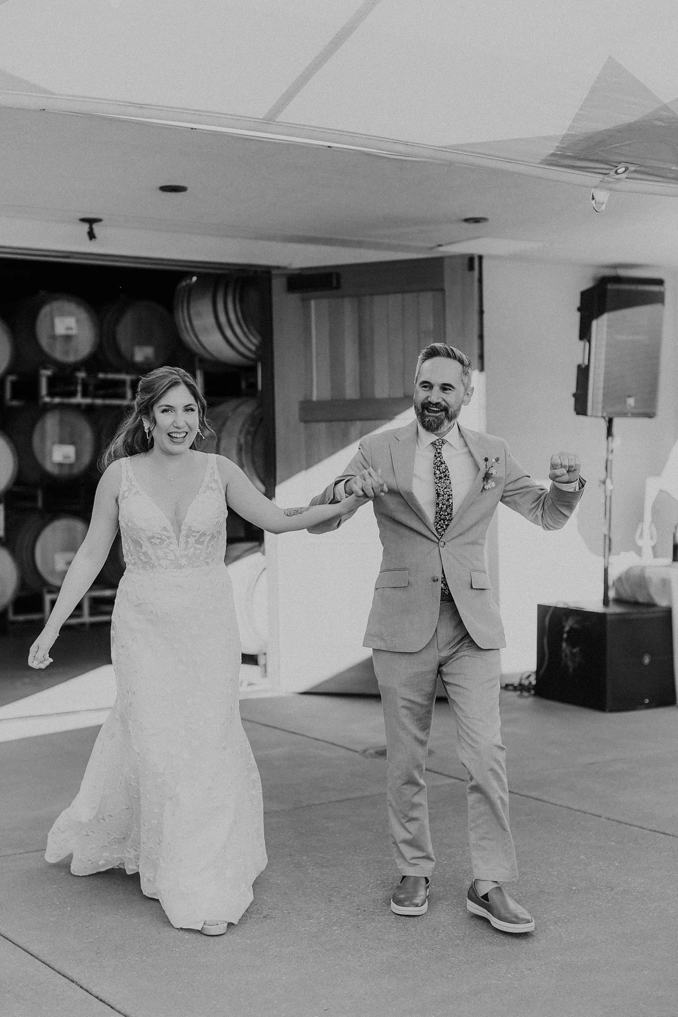Alicia+lucia+photography+-+oregon+wedding+-+portland+wedding+-+willamette+valley+vineyards_0162.jpg
