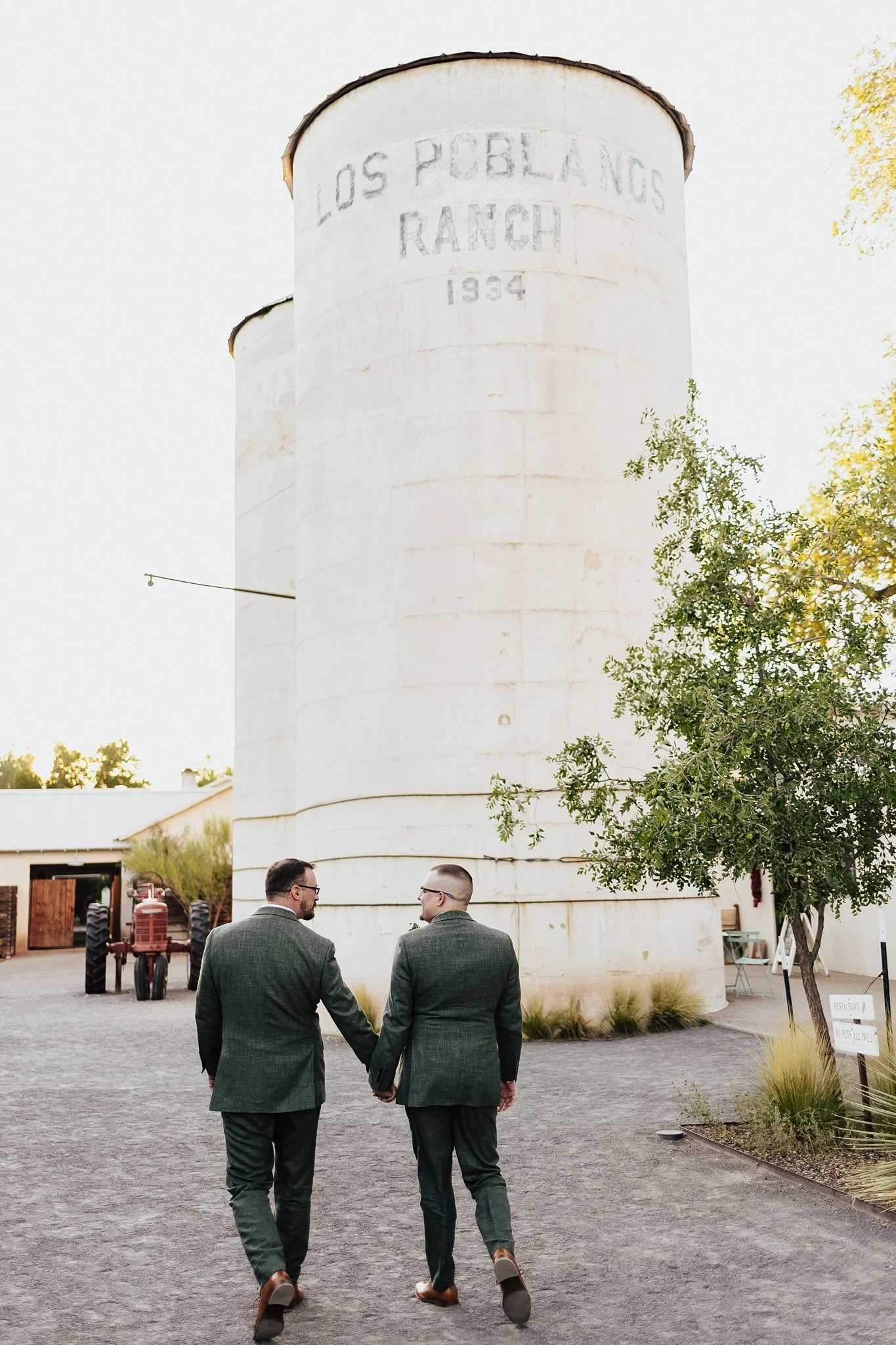Alicia+lucia+photography+-+los+poblanos+-+los+poblanos+wedding+-+lgbtq+wedding+-+los+poblanos+elopement_0041.jpg