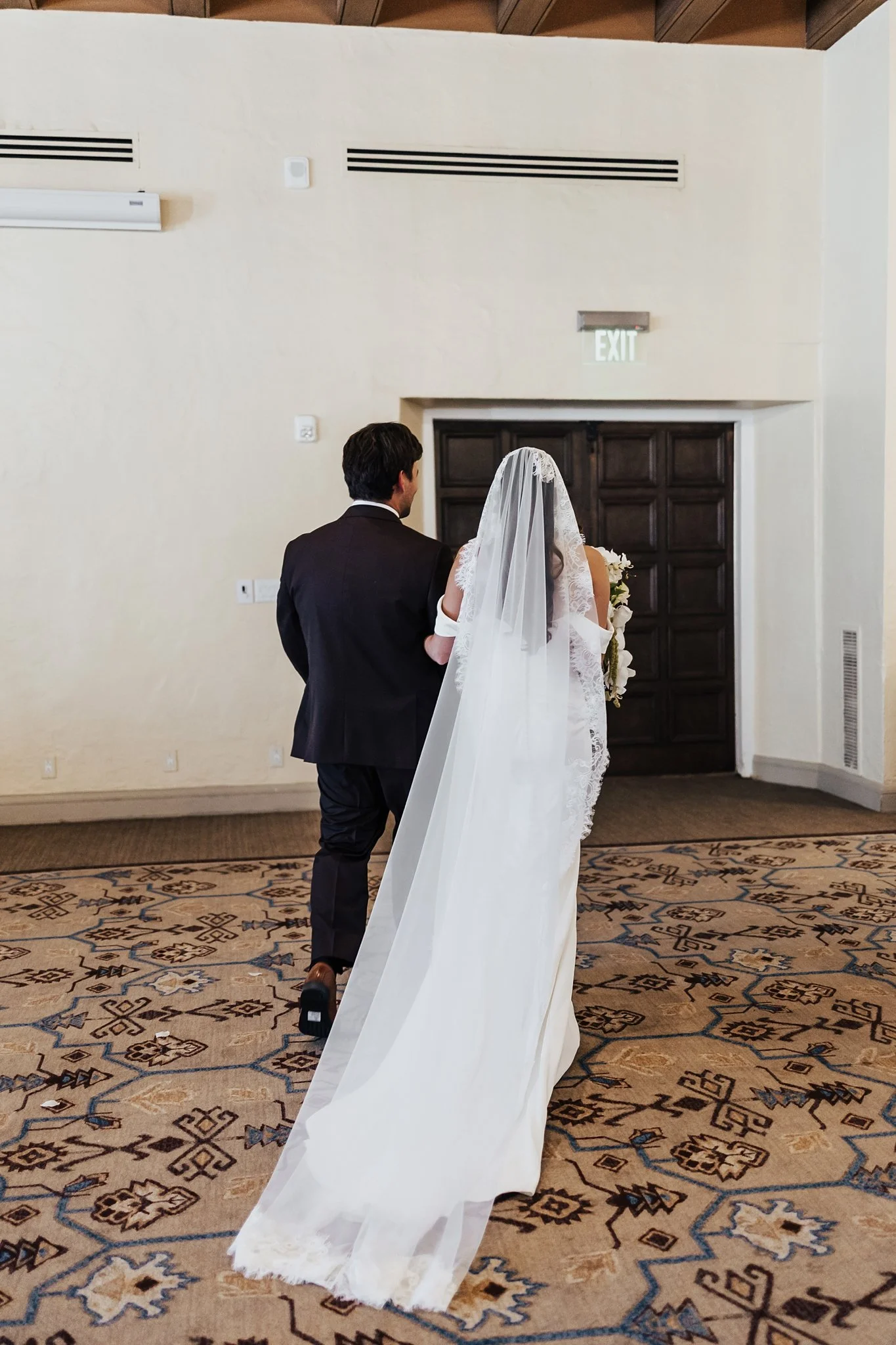 Alicia+lucia+photography+-+hotel+anadluz+-+hotel+andaluz+wedding+-+downtown+albuquerque+wedding_0072.jpg