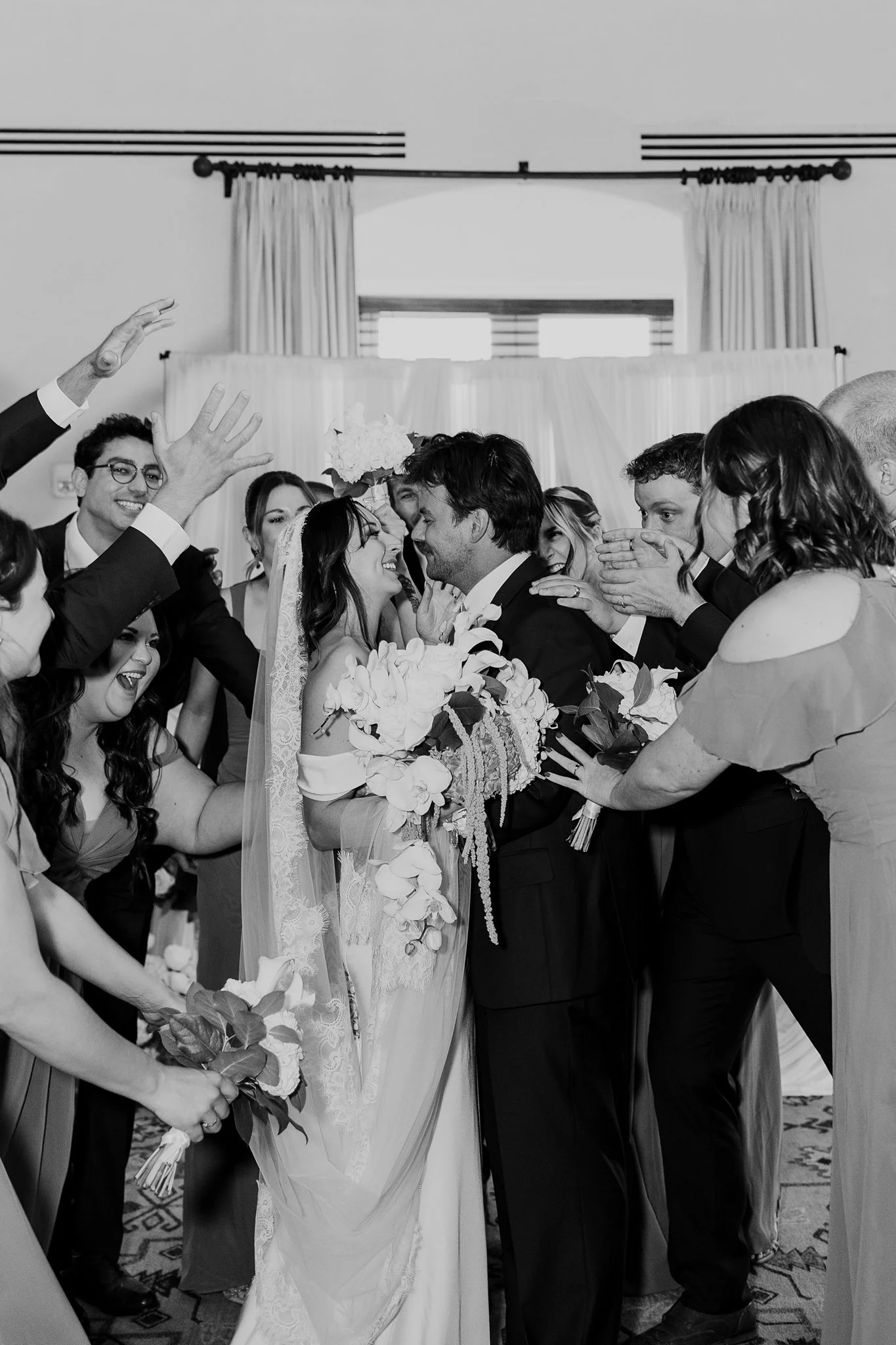 Alicia+lucia+photography+-+hotel+anadluz+-+hotel+andaluz+wedding+-+downtown+albuquerque+wedding_0084.jpg