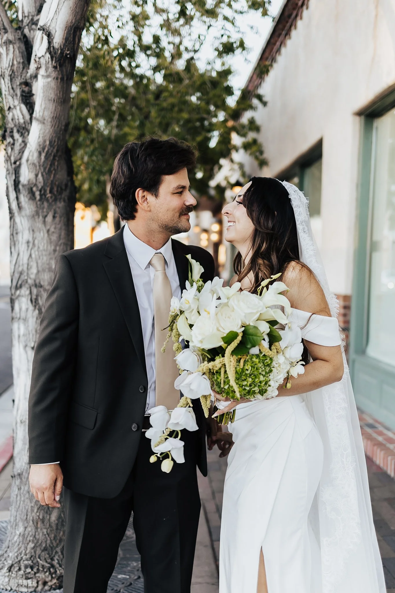 Alicia+lucia+photography+-+hotel+anadluz+-+hotel+andaluz+wedding+-+downtown+albuquerque+wedding_0094.jpg