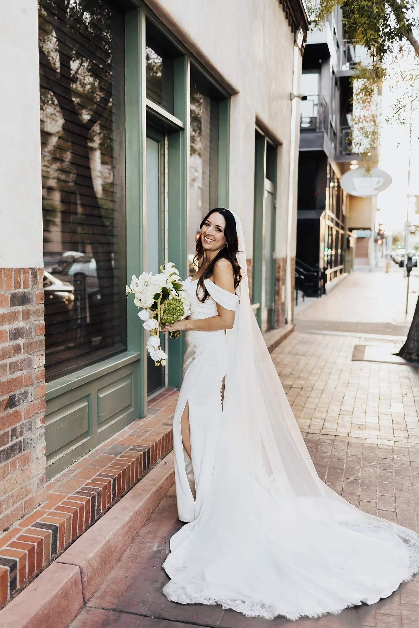 Alicia+lucia+photography+-+hotel+anadluz+-+hotel+andaluz+wedding+-+downtown+albuquerque+wedding_0102.jpg